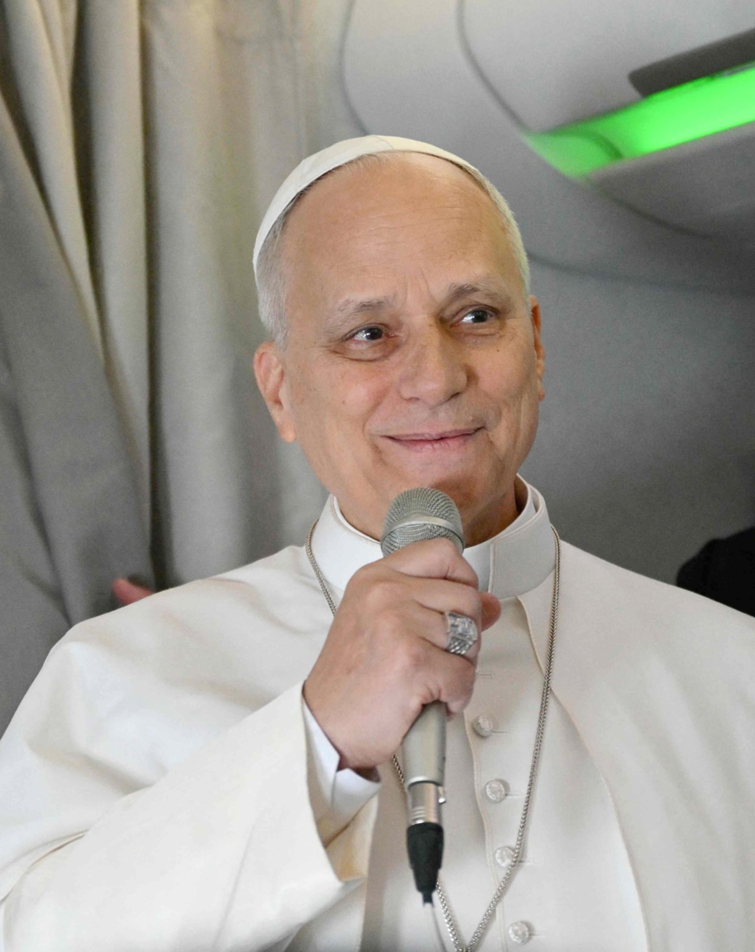 Pontífice falou no avião que o levou à Argélia
