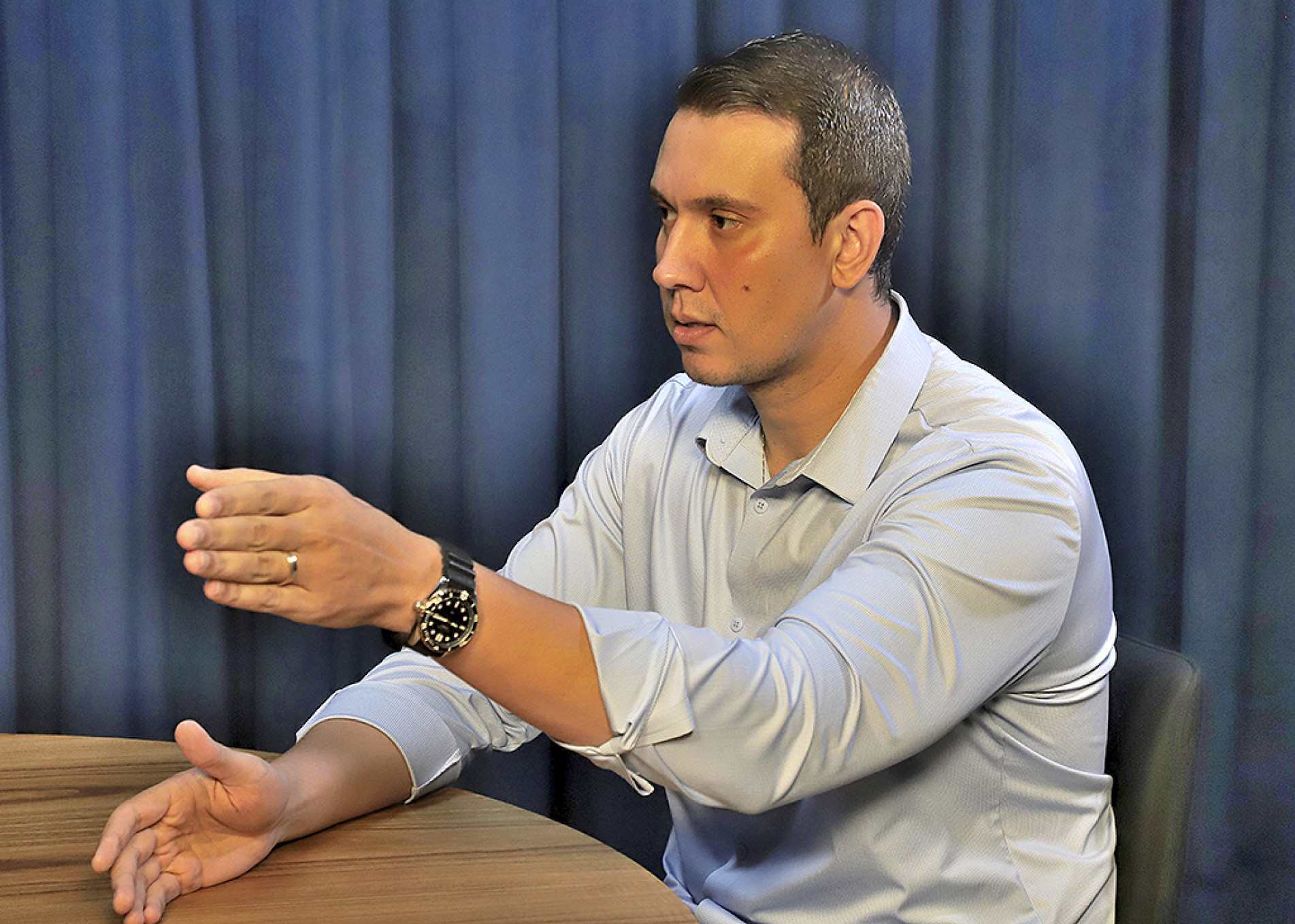  À rádio e ao jornal Cruzeiro do Sul, vereador comenta projetos do mandato
