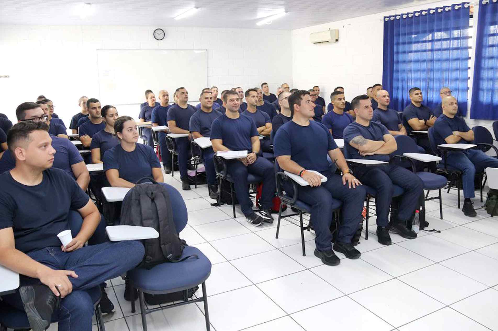 Convocados passam por treinamento antes de ir para as ruas da cidade
