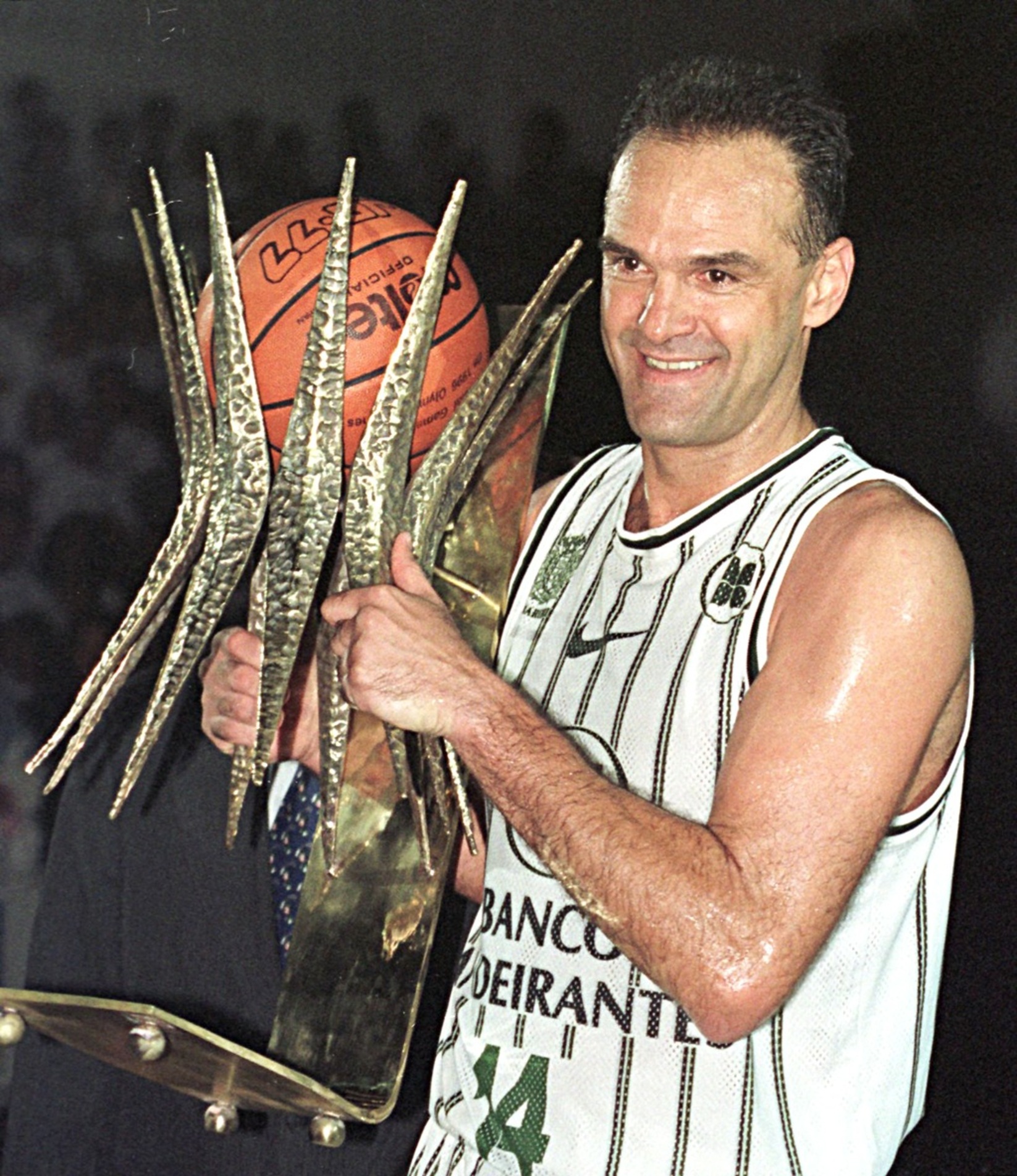 Ídolo do basquete brasileiro, o 