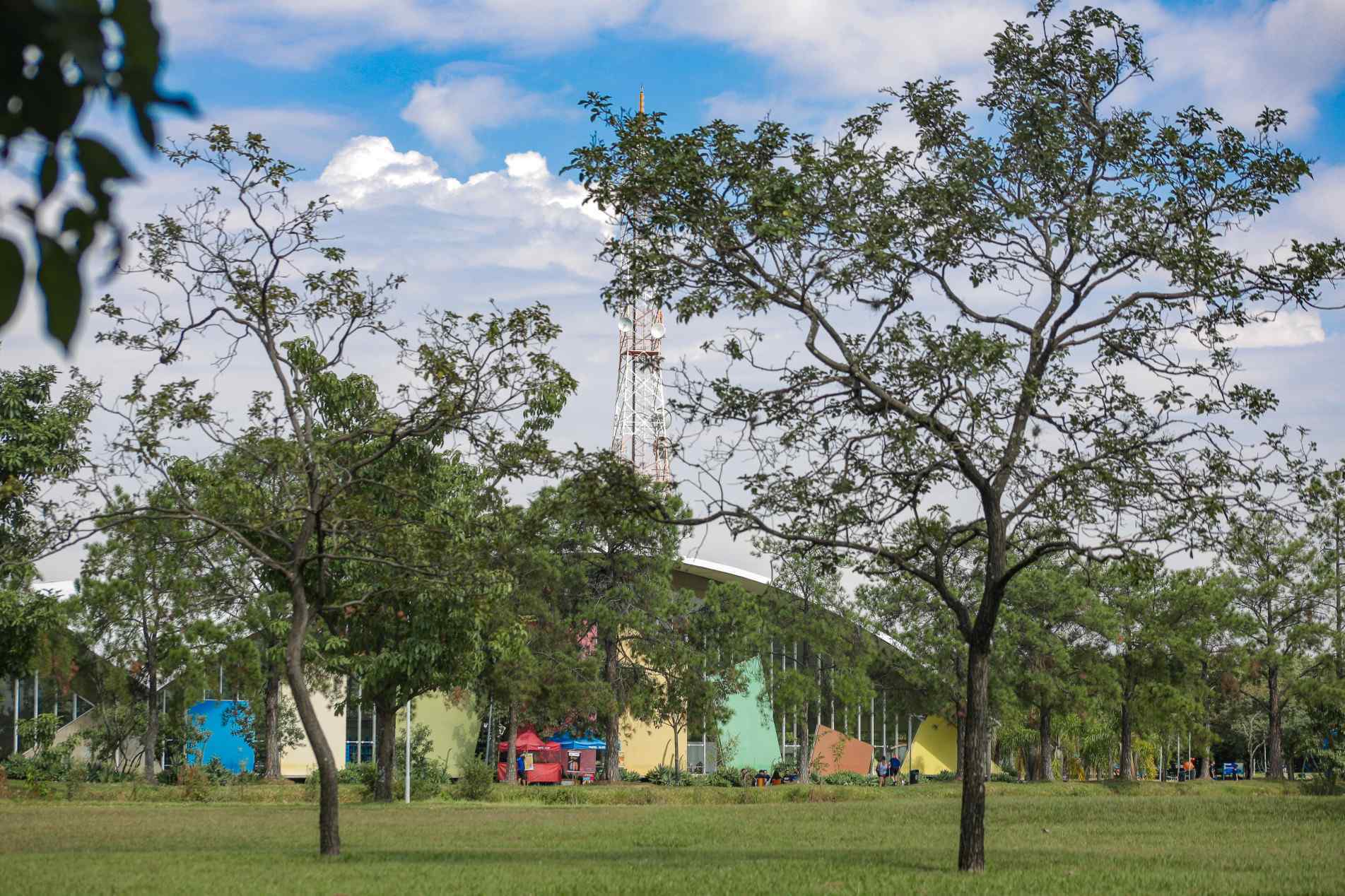 As cidades da Região Metropolitana de Sorocaba (RMS), como Votorantim, Itu, Salto e São Roque, acompanham o mesmo padrão climático
