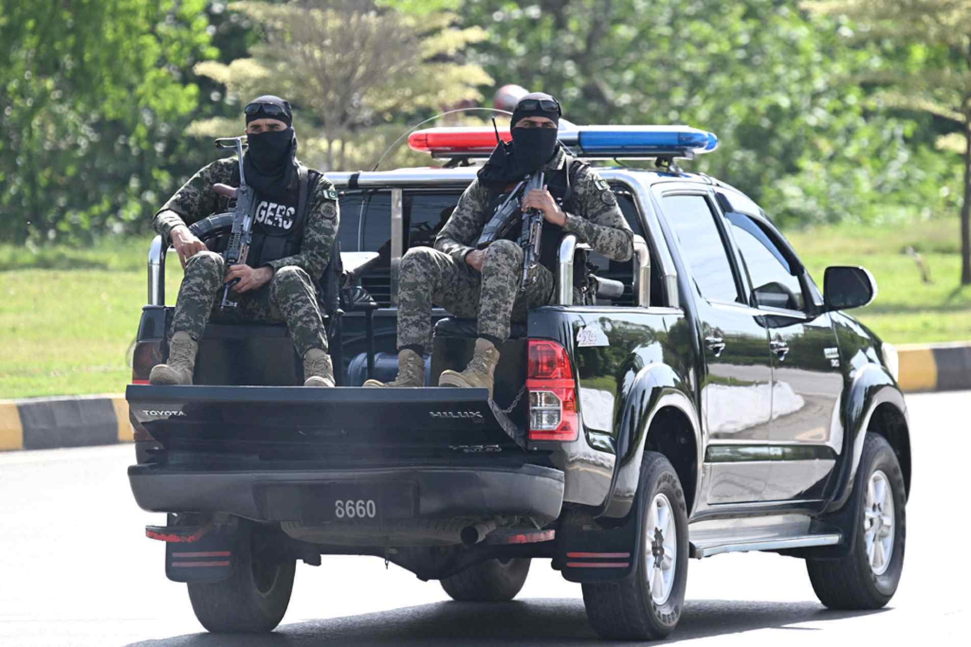 Cúpula política-militar em Islamabad, no Paquistão, está conduzindo as negociações
