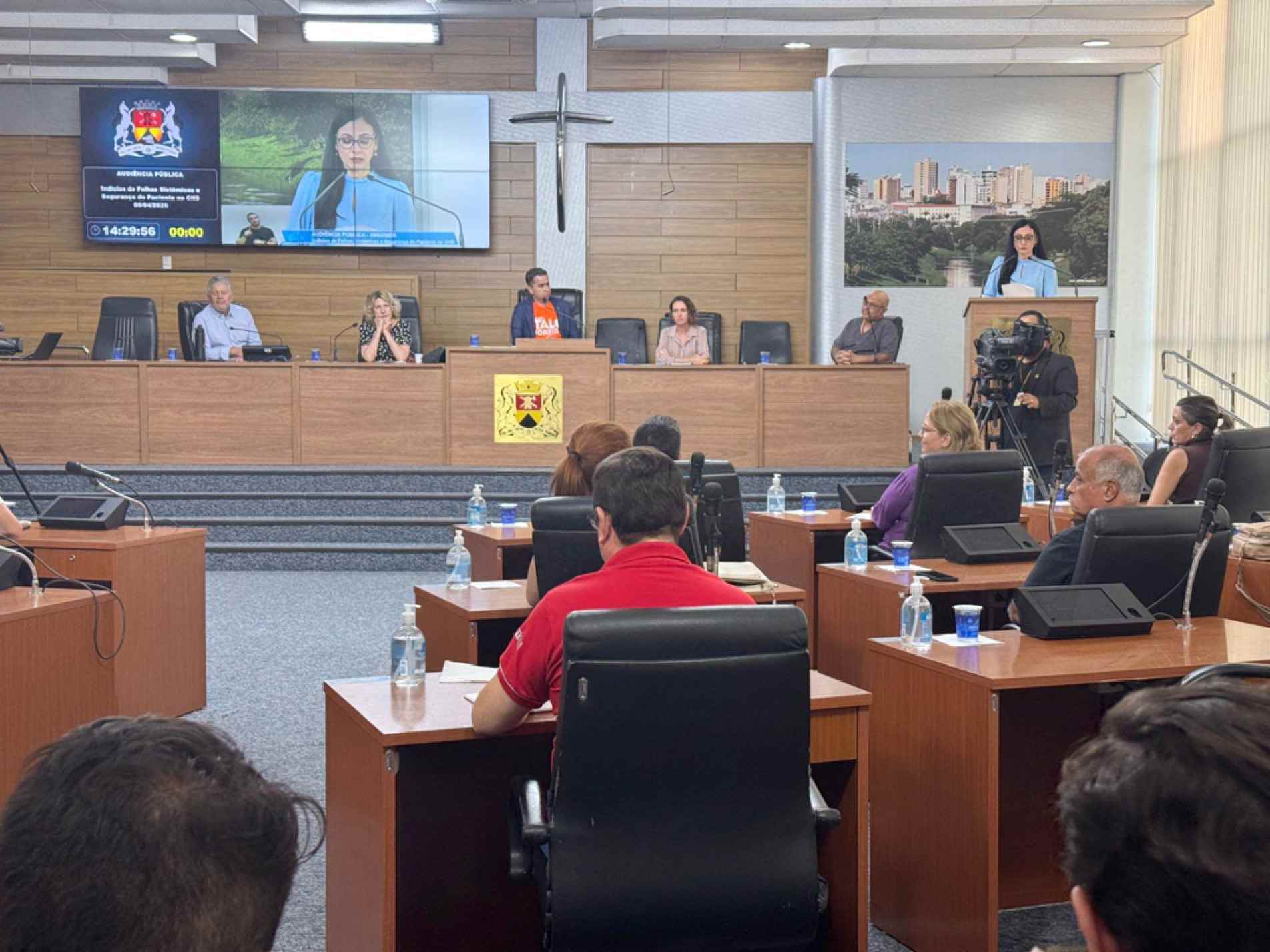  Sessão realizada no dia 8 ouviu relatos sobre a situação precária do CHS
