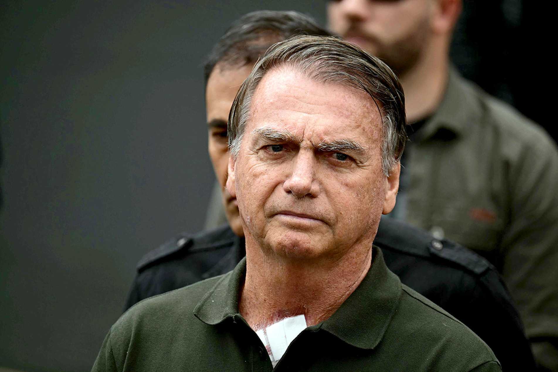 Ex-presidente está
em hospital de Brasília 
