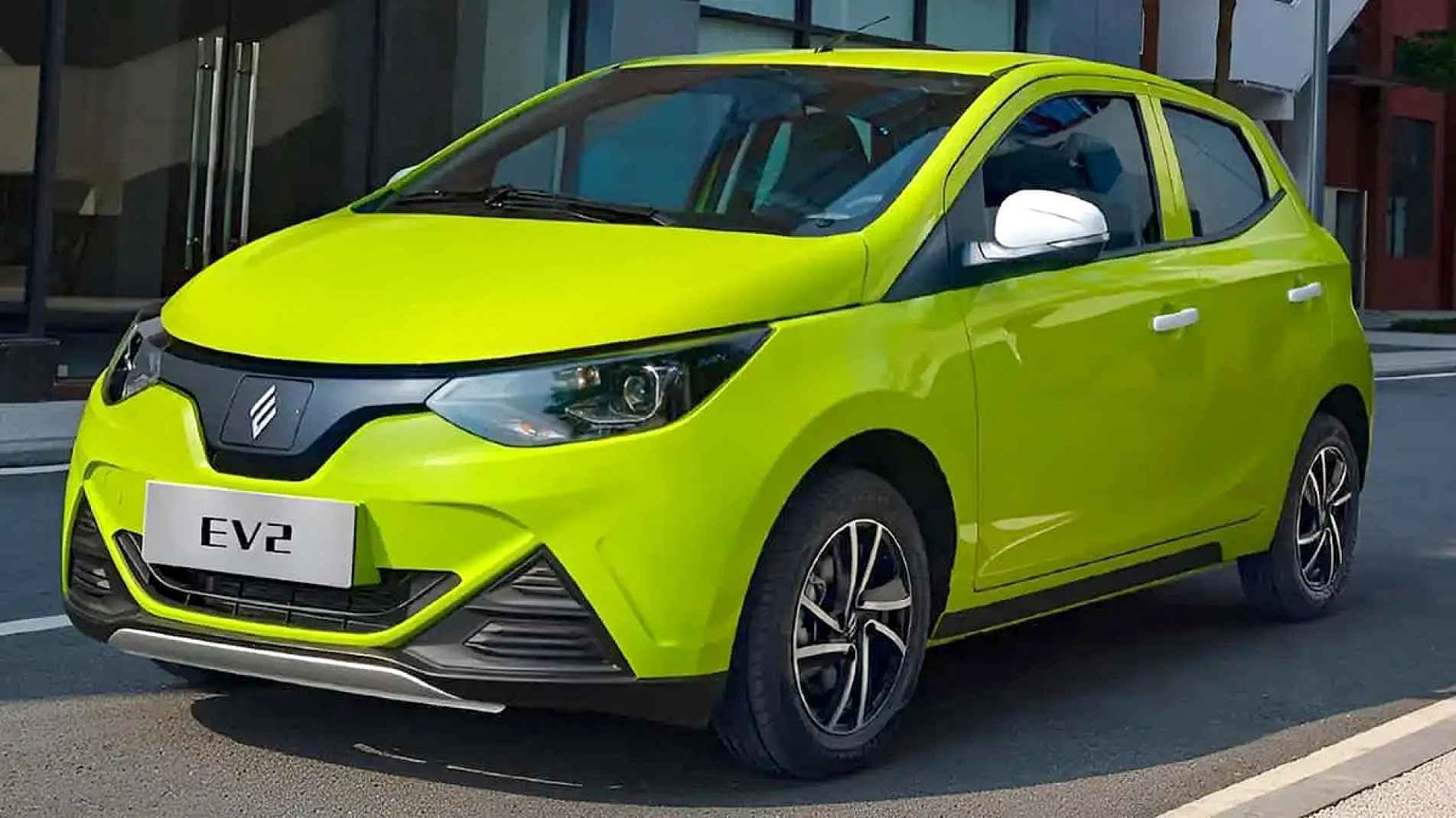 Veículo tem quatro lugares e bateria de aproximadamente 17 kWh, que proporciona autonomia declarada de 200 km
