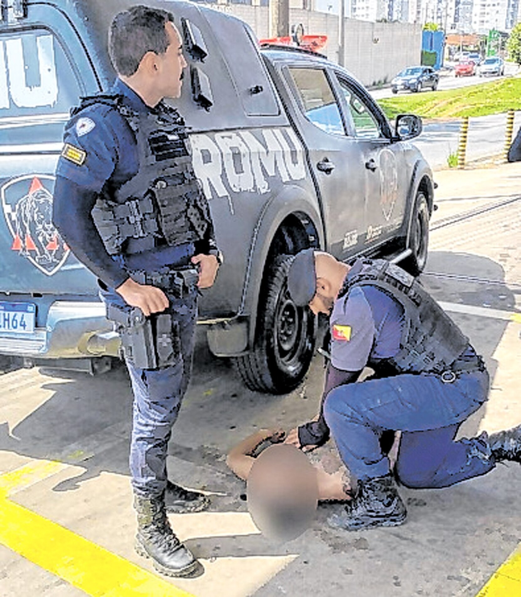  Guardas encontraram o indivíduo no chão, com forte agitação e desorientação