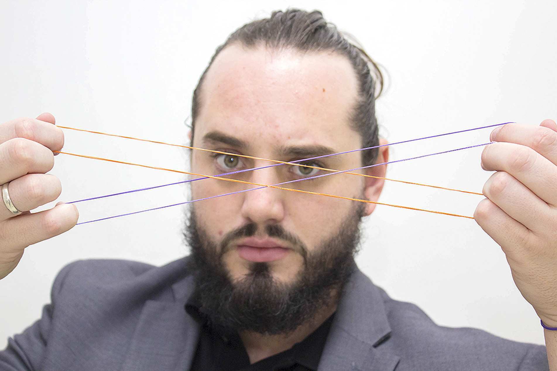 Atividades têm início hoje com uma apresentação circense conduzida pelo mágico Guilherme Gomieri: sessões às 19h e às 20h
