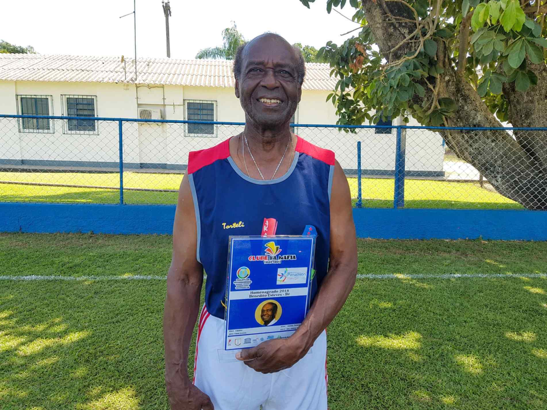 Benedito Esteves fez fama também no futebol profissional e no basquete
