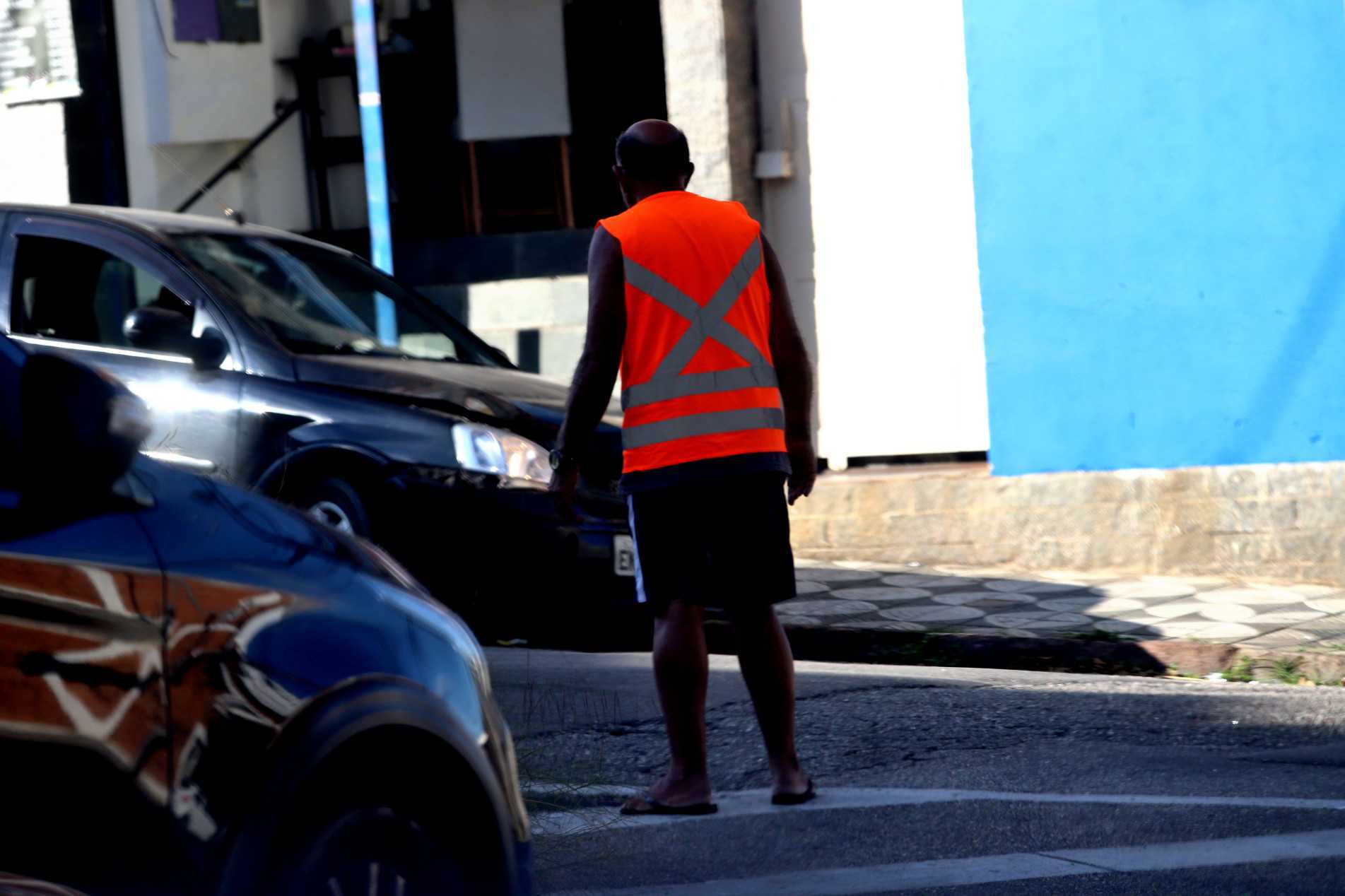 O projeto que busca combater a atuação dos guardadores de veículos em Sorocaba  os populares 