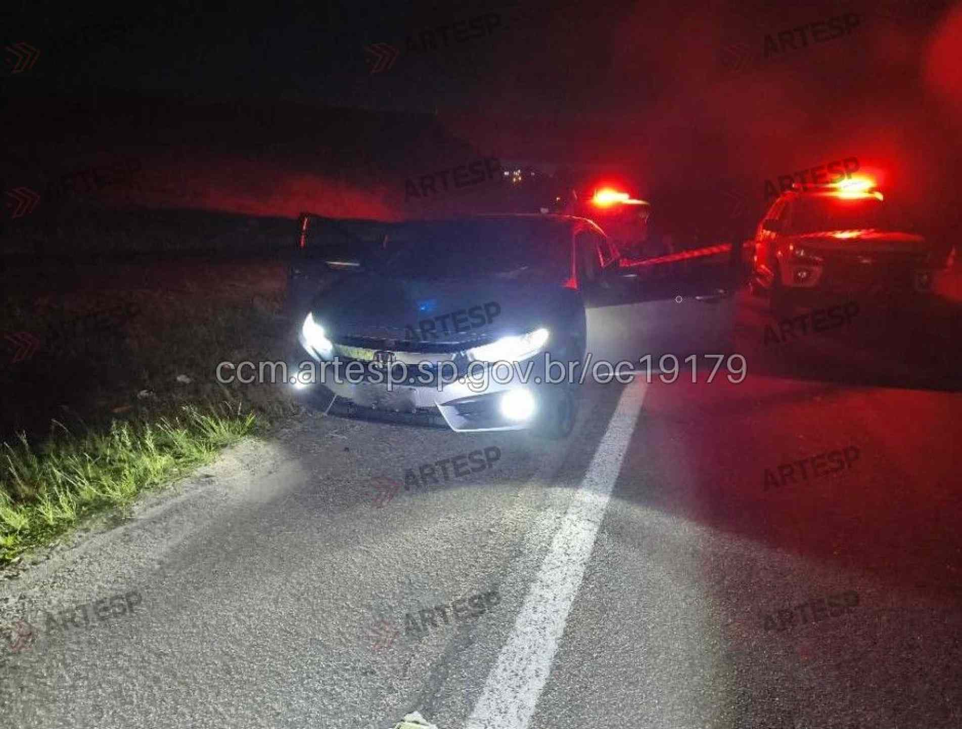 A alça de acesso da rodovia ficou interditada entre 21h e 0h