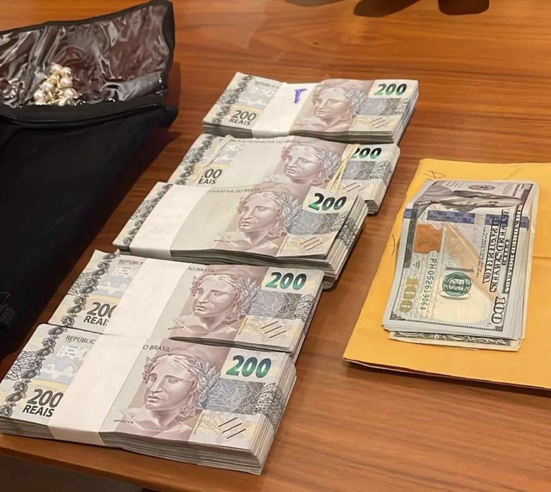  Além do crime de organização criminosa, os investigados poderão responder por frustrar o caráter competitivo da licitação e por lavagem de dinheiro