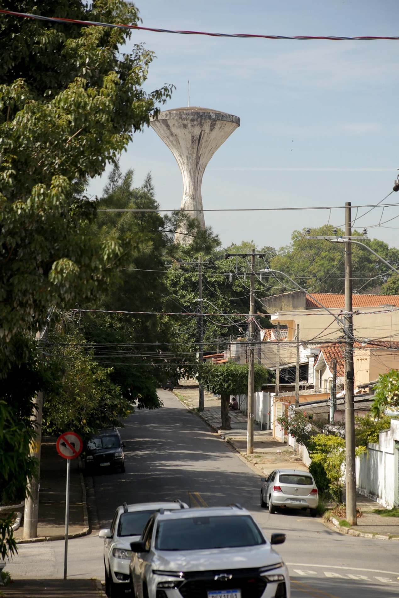 Relatos sobre cheiro semelhante a plástico ou fio queimado se concentraram em bairros próximos ao Córrego Lava-Pés nos últimos dias