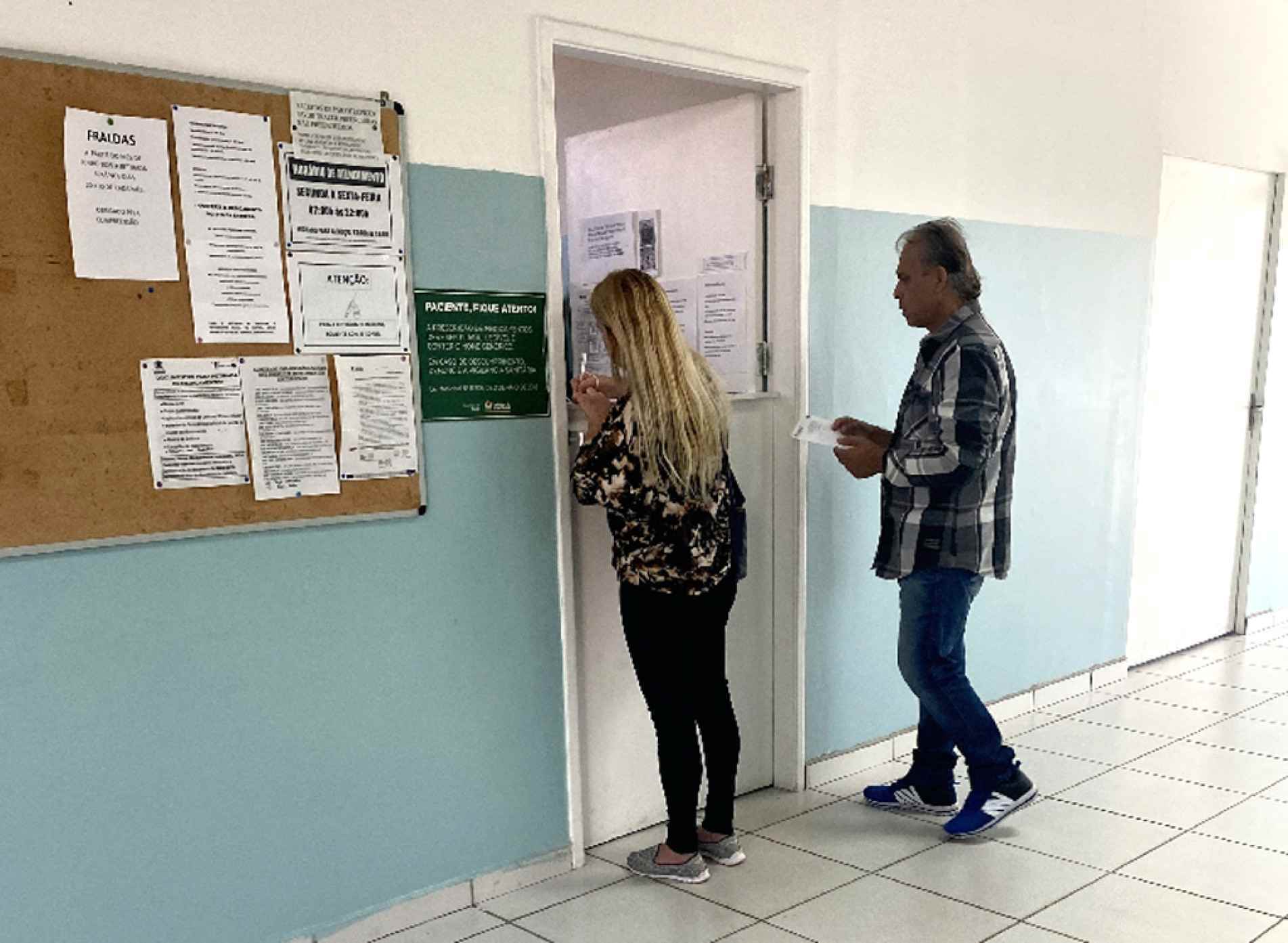 Projeto quer descentralizar a entrega dos remédios, inclusive os fornecidos pelo Governo