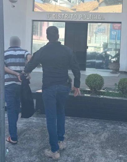 O homem foi levado para o 3º Distrito Policial de Sorocaba 