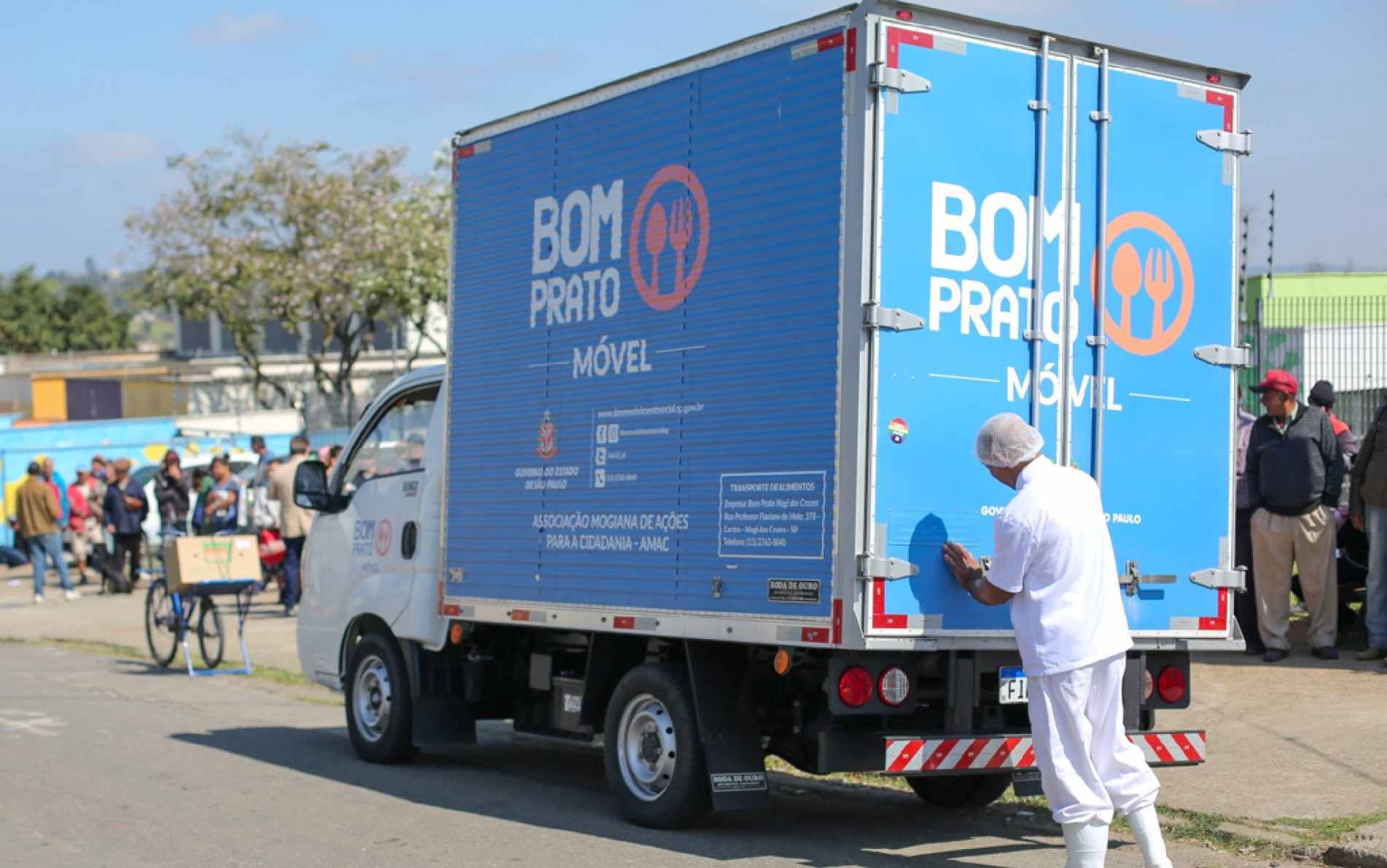 Atendimento &eacute; realizado por meio de caminh&otilde;es do tipo Ve&iacute;culo Urbano de Carga (VUC)
