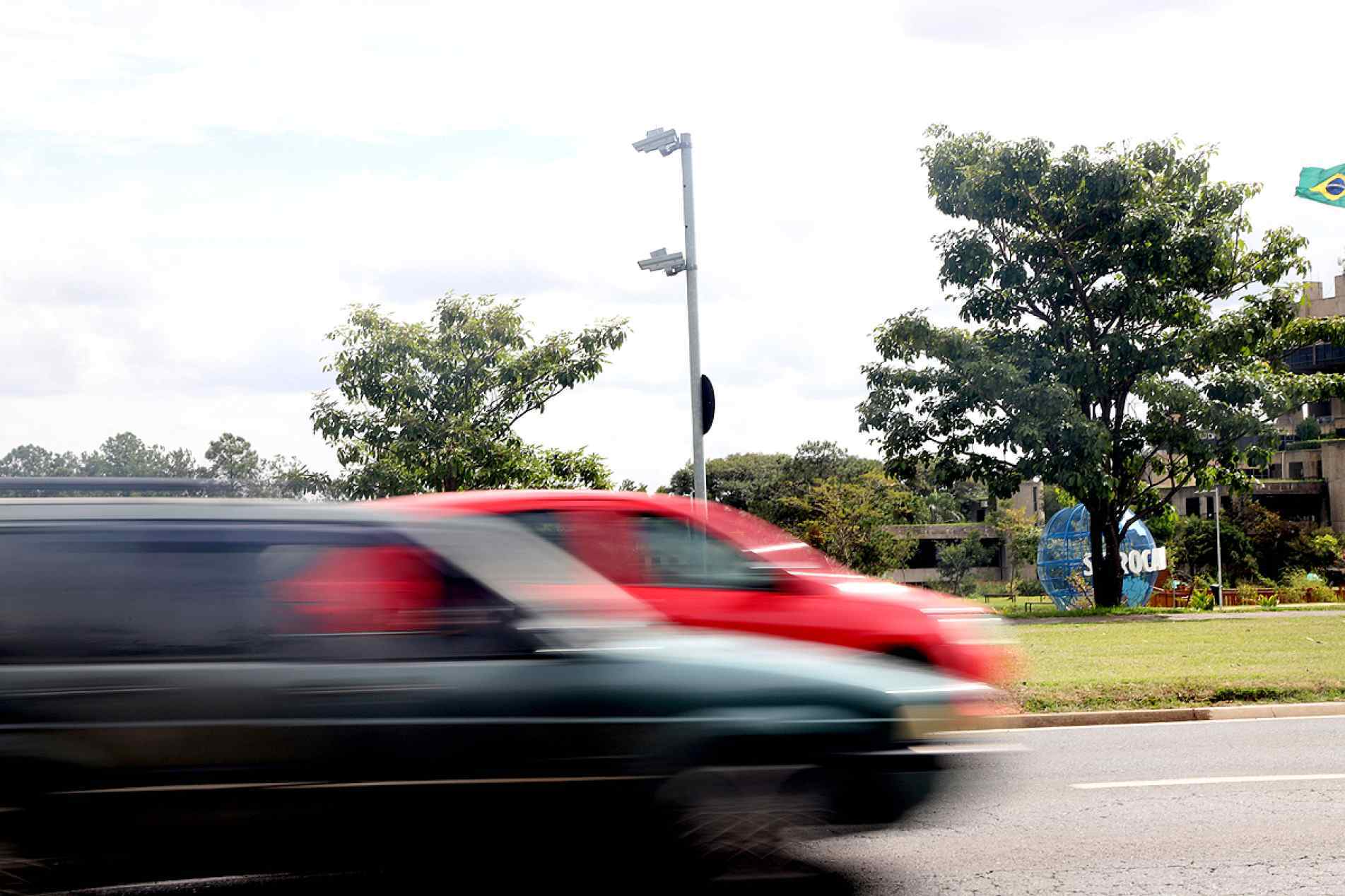 Em um novo marco da invasão dos carros chineses, 
o balanço da Fenabrave confirma a liderança da BYD no varejo
