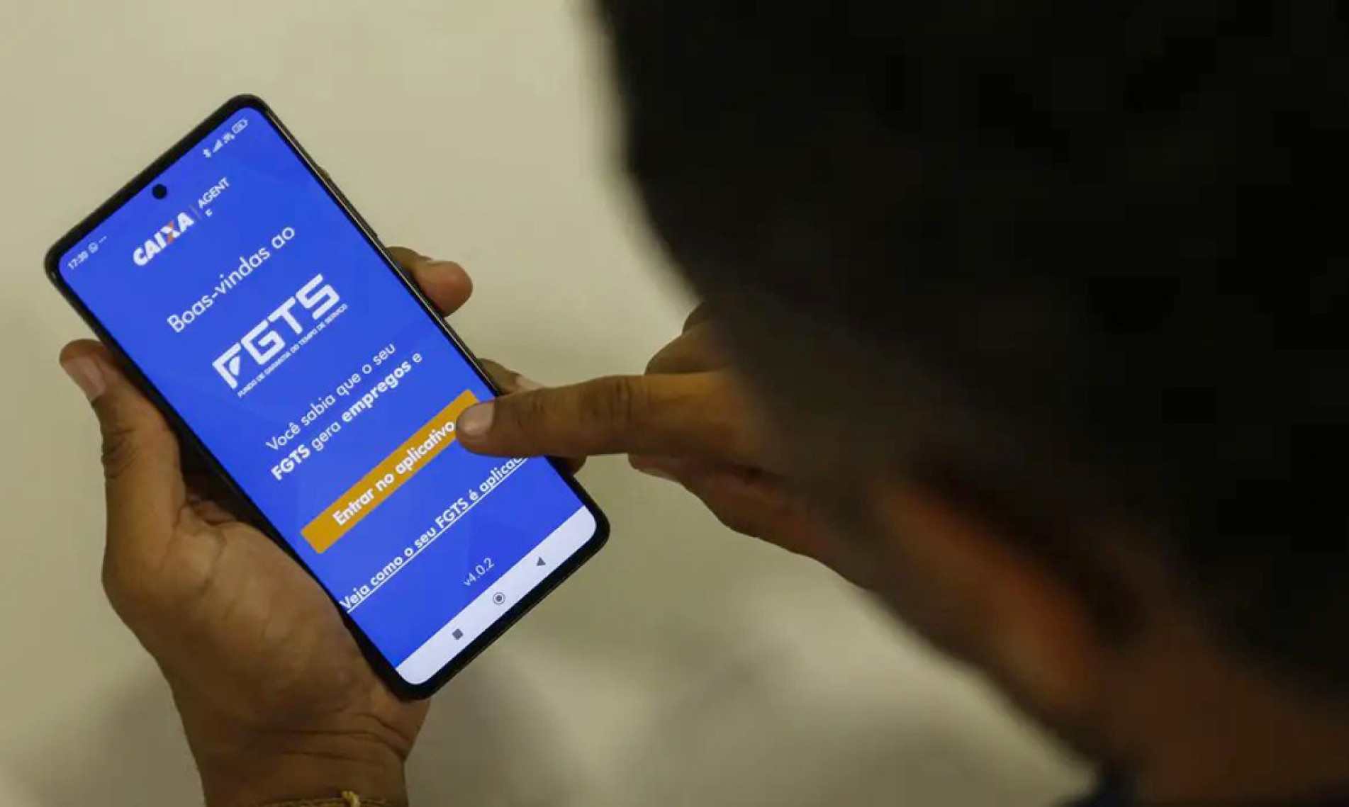 Trabalhador pode negociar até 20% do saldo ou até R$ 1 mil
