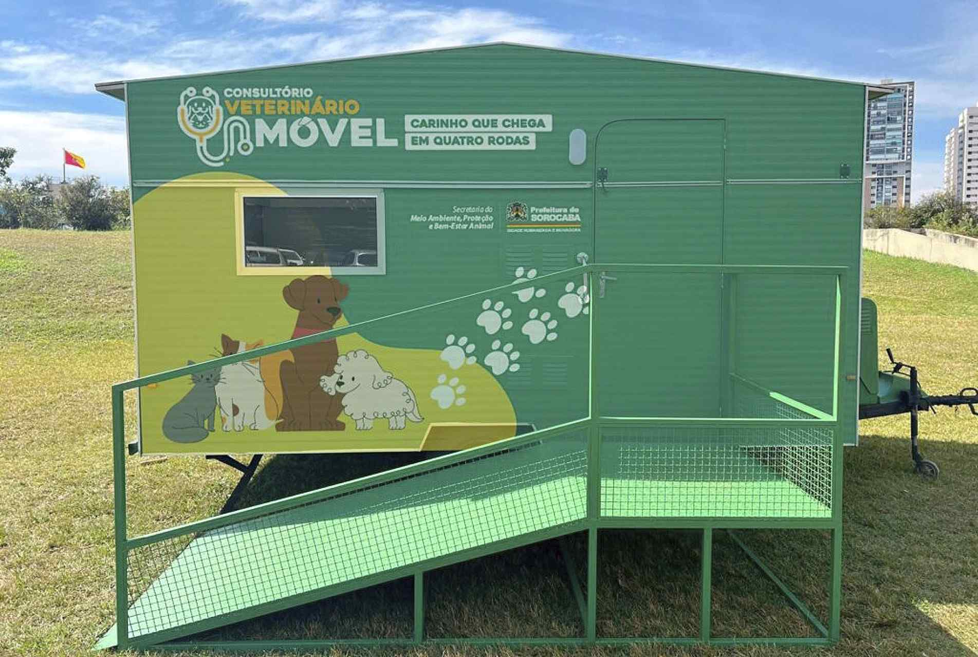 Serviço gratuito atenderá animais em diferentes bairros da cidade com consultas e orientações veterinárias
