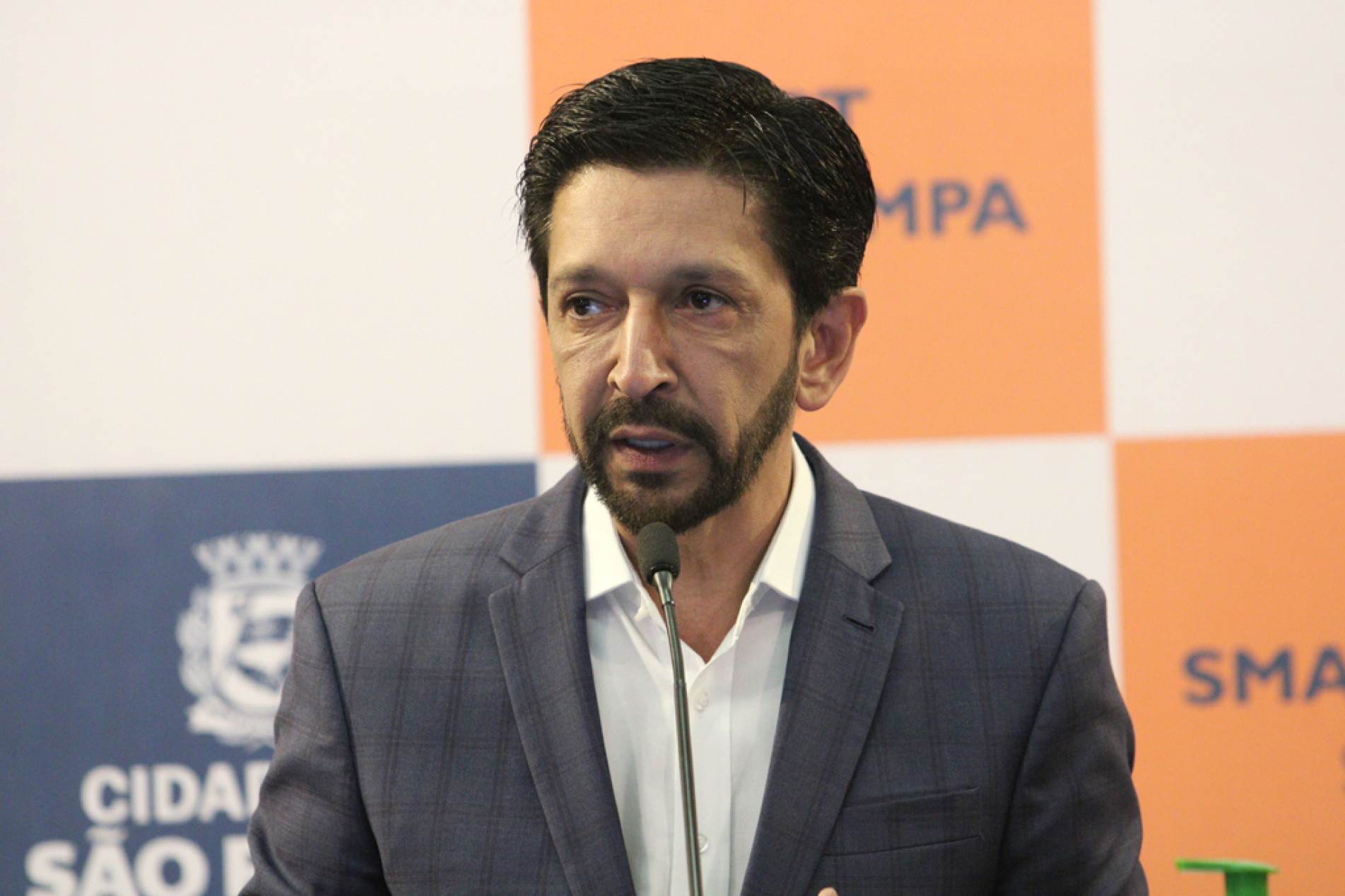 Prefeito questionou interesse da ação policial