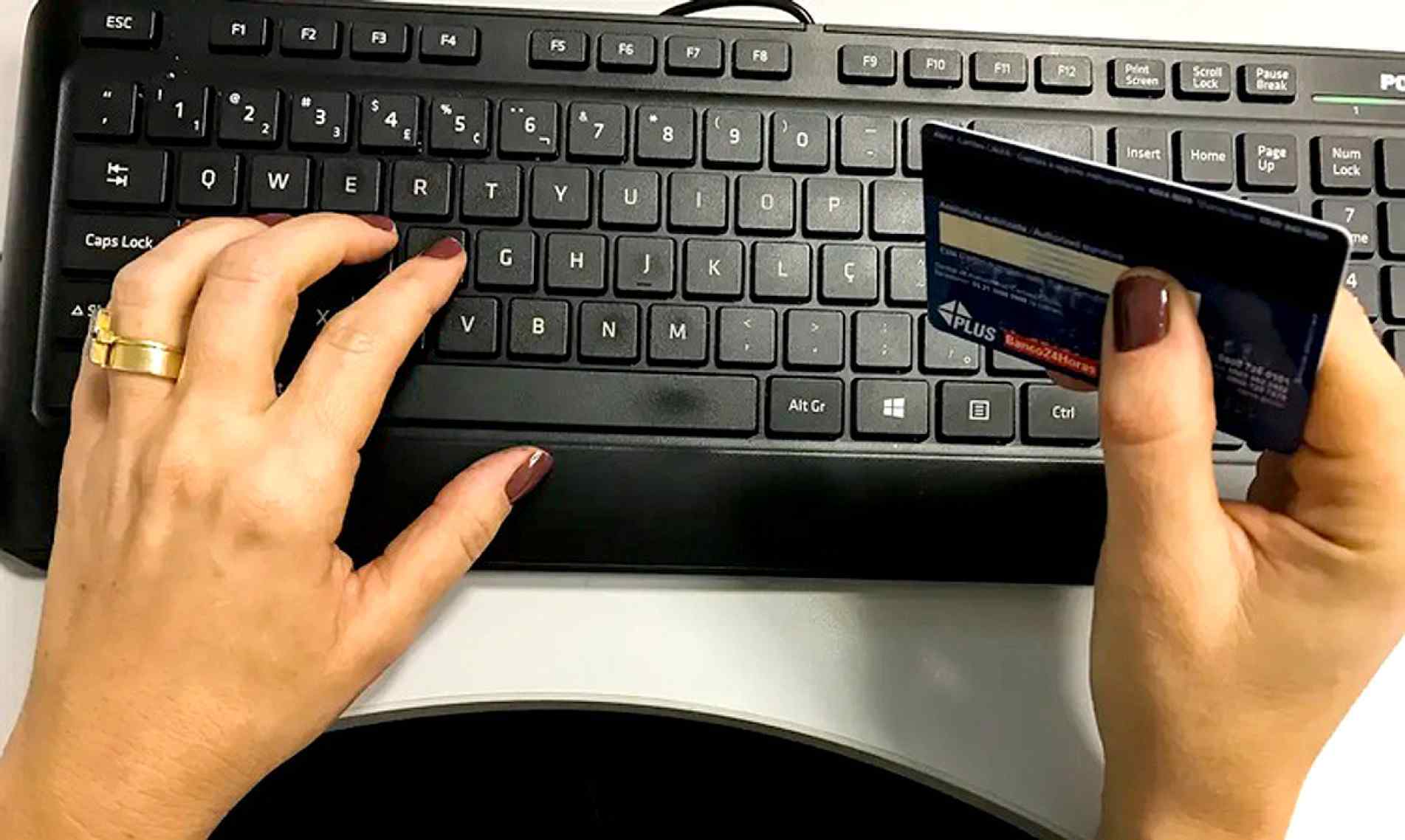 Apresentação de documentos oficiais, como medidas protetivas, é obrigatória