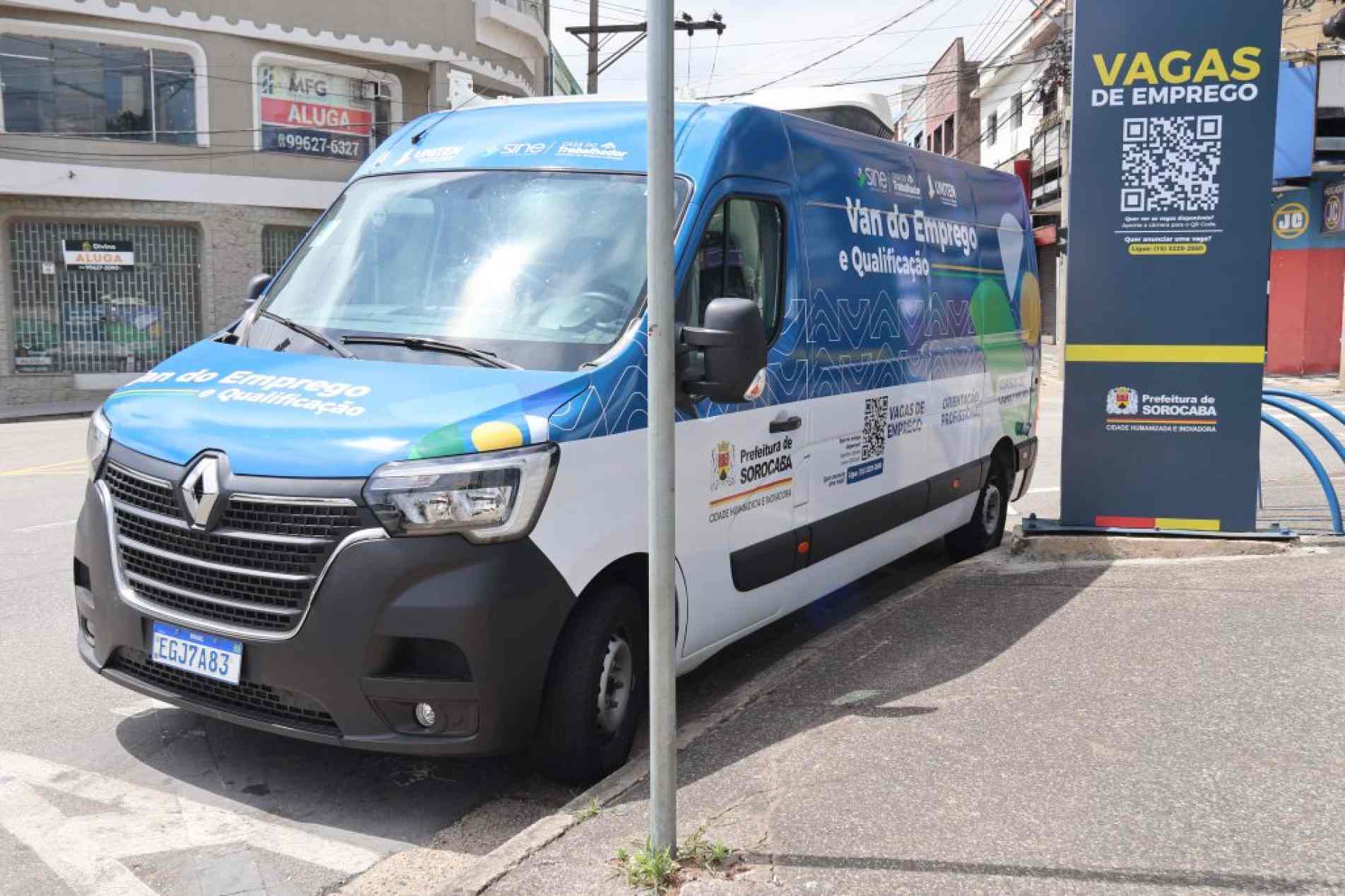 Quem não puder comparecer aos locais atendidos pela van pode procurar a Casa do Trabalhador,