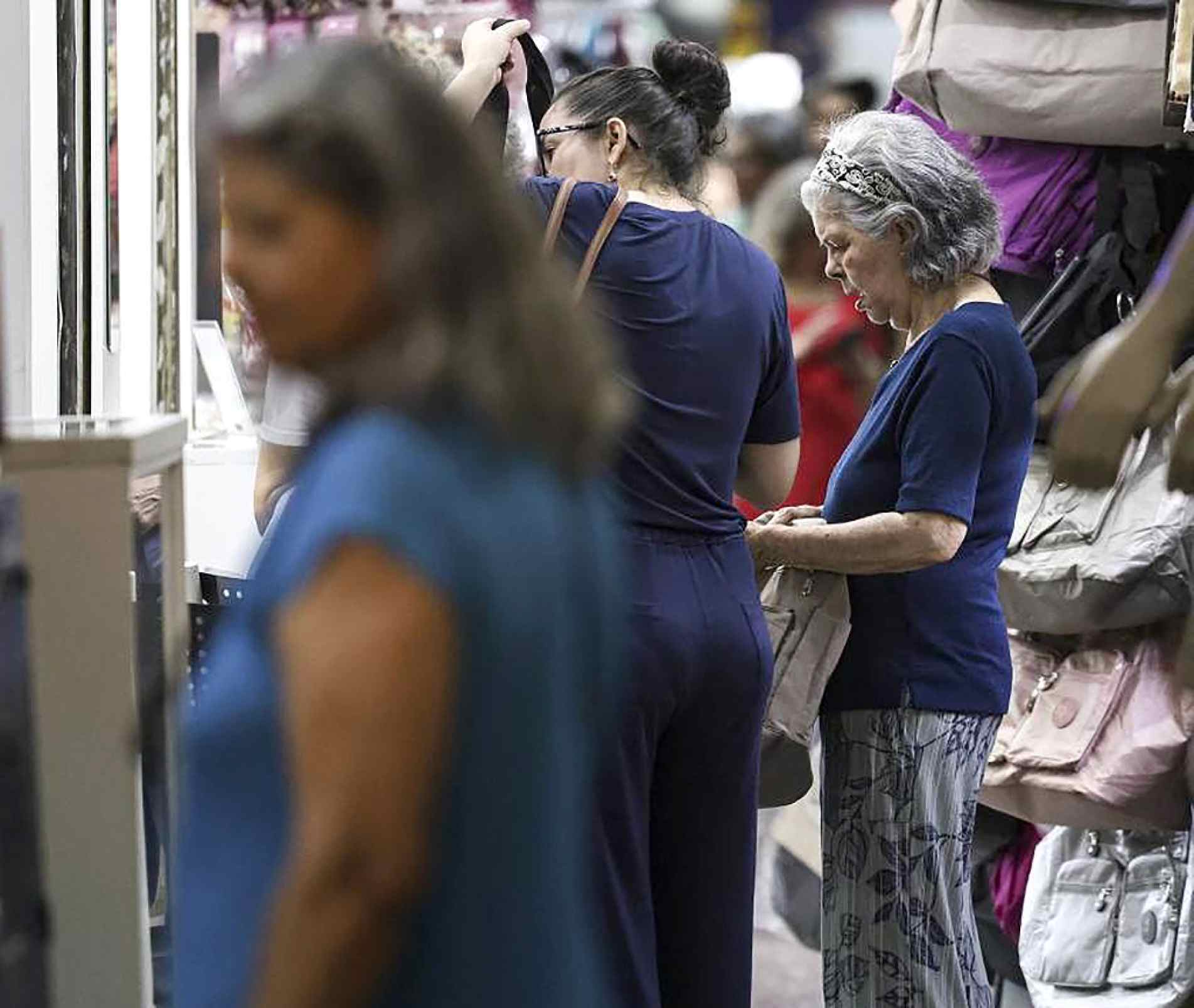 Emprego para idosos cresce mais que em outros grupos
