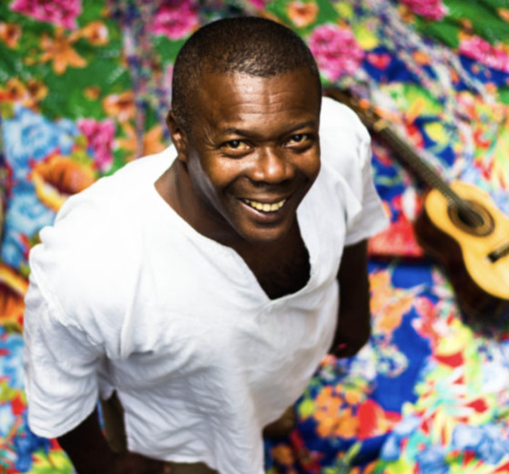 Show de Tião Carvalho no Sesc Sorocabacelebra a cultura popular brasileira