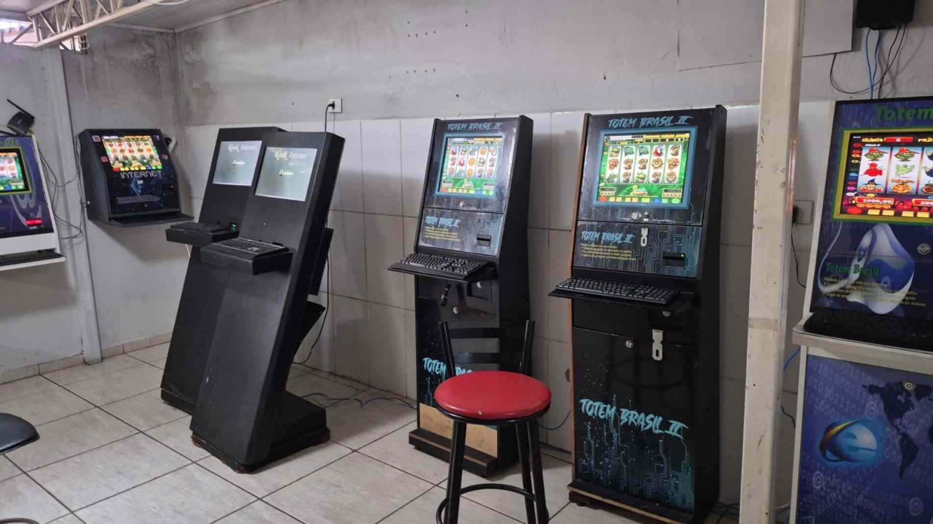 Polícia Civil apreende 32 máquinas de jogos de azar em Boituva 
