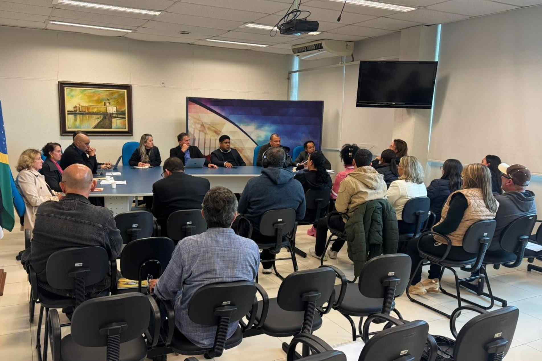 Participaram da audiência os sete vereadores que integram a comissão