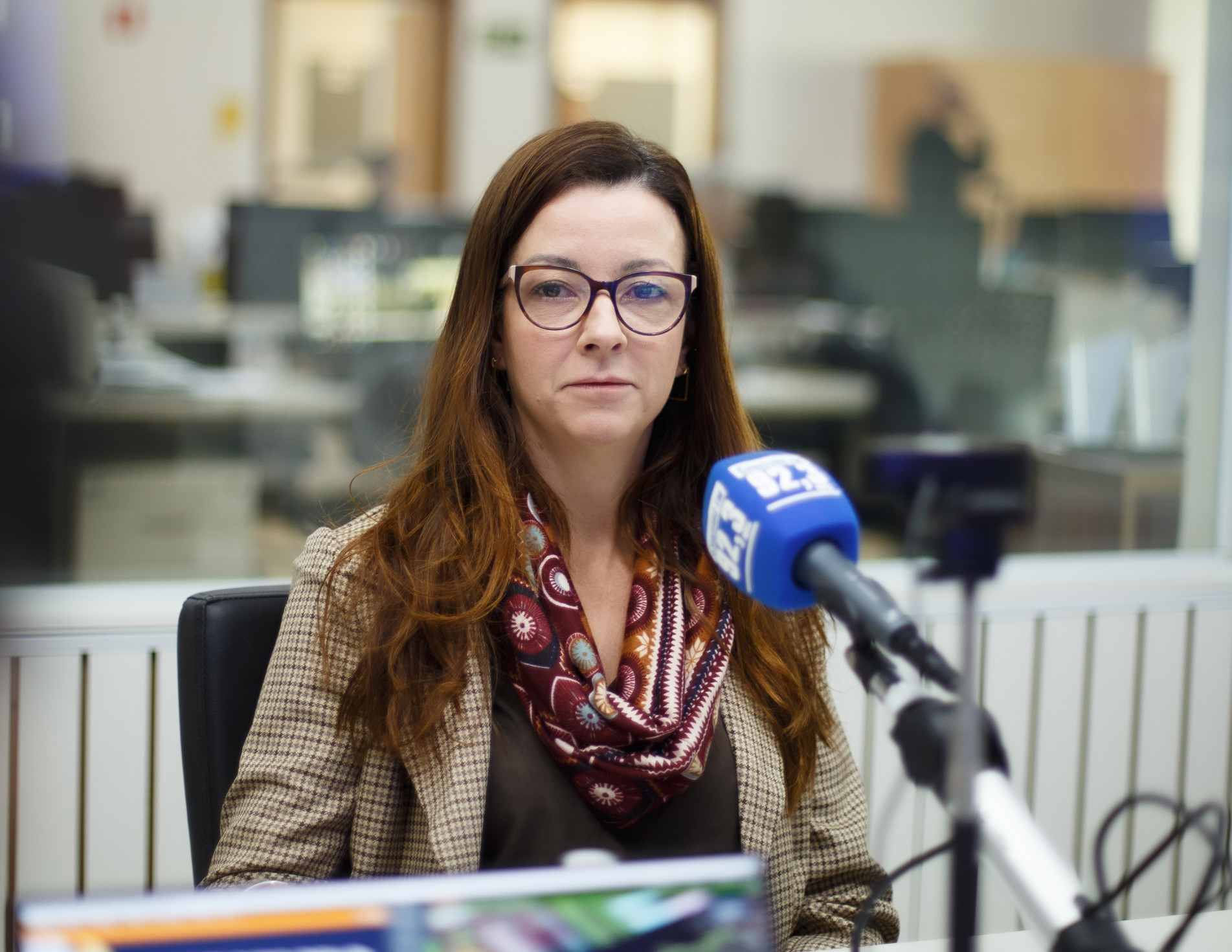 Delegada faz alerta para sinais que podem indicar vítimas de agressão