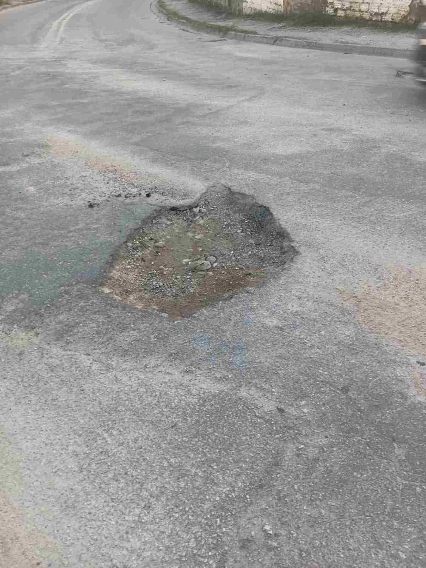 Trecho da rua Joaquim Roque de Oliveira
é um dos mais movimentados do bairro