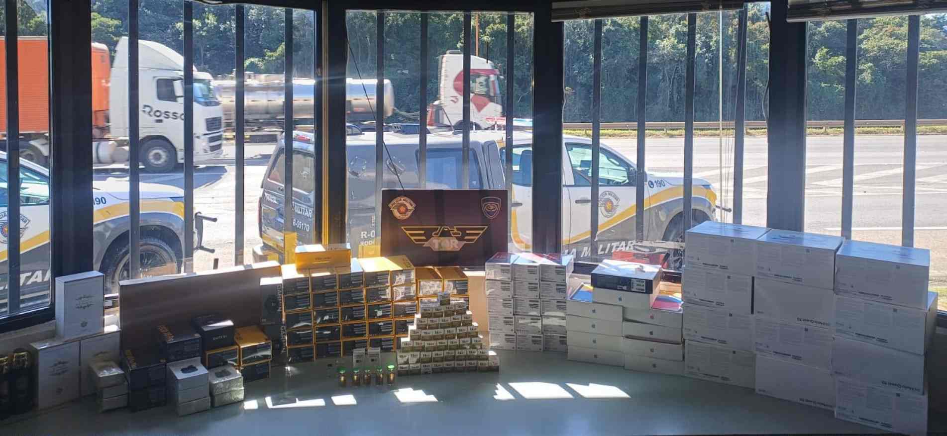 A carga foi avaliada em aproximadamente R$ 345 mil.

