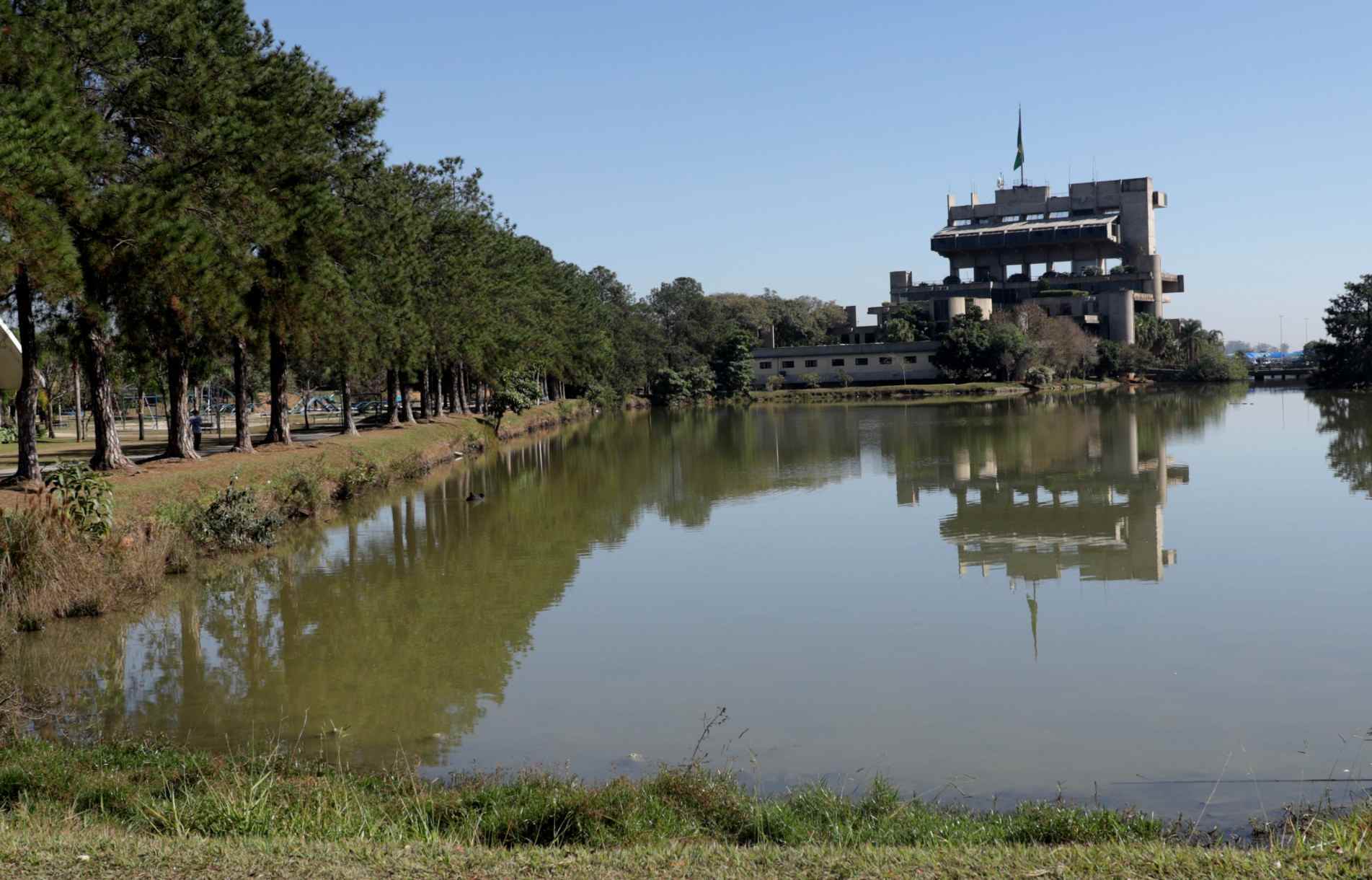 Exonerações são publicadas no Jornal do Município desta quarta-feira e se somam às mudanças promovidas pelo prefeito desde o retorno ao cargo, em março