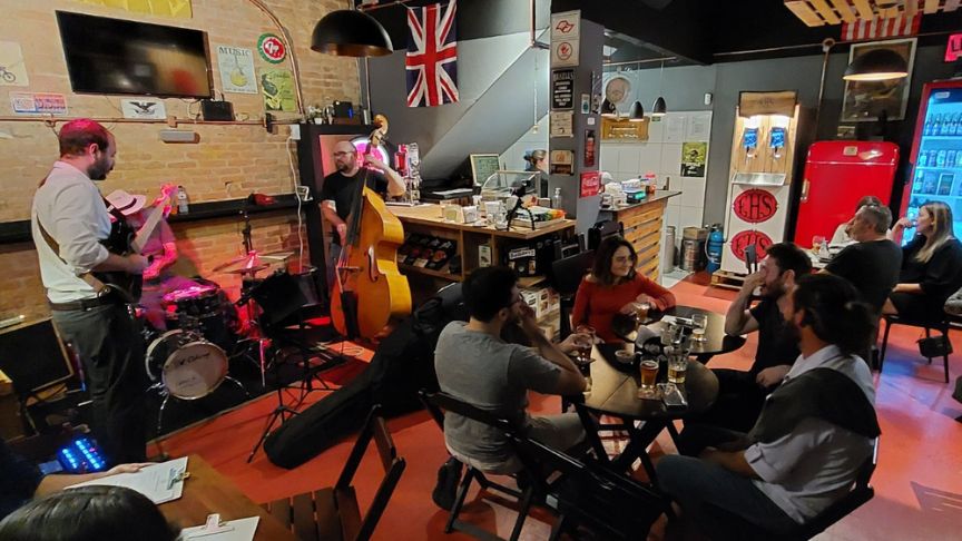 Criado em 2025, o Quarta Jazz é um projeto independente que promove apresentações semanais de jazz e música instrumental brasileira em Sorocaba