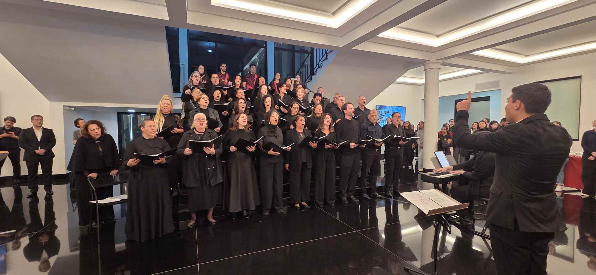 Objetivo é encontrar pessoas interessadas em desenvolver suas 
habilidades e integrar um grupo voltado à valorização da música coral