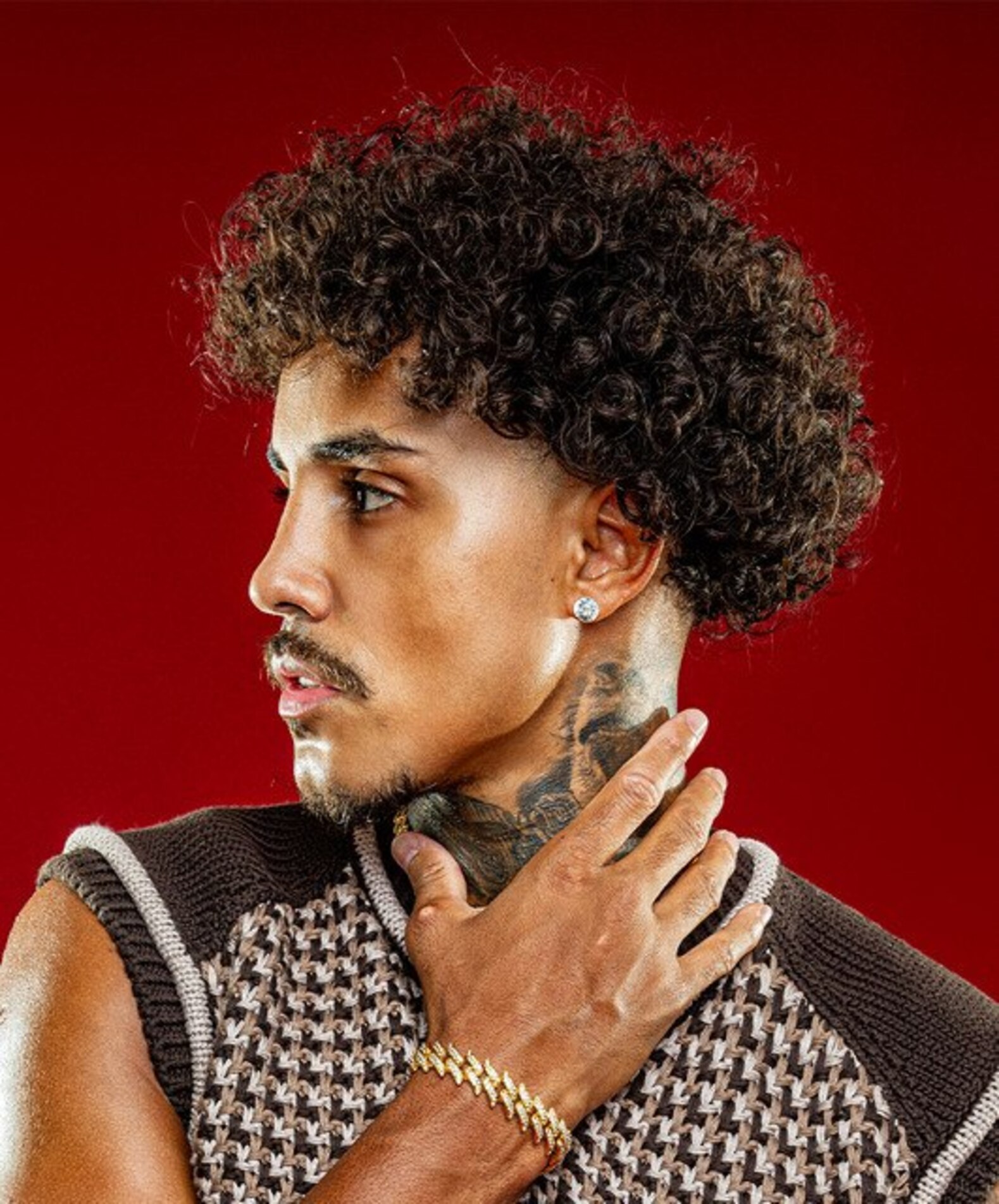 MC Livinho se apresenta em noite será dedicada ao funk e ao trap