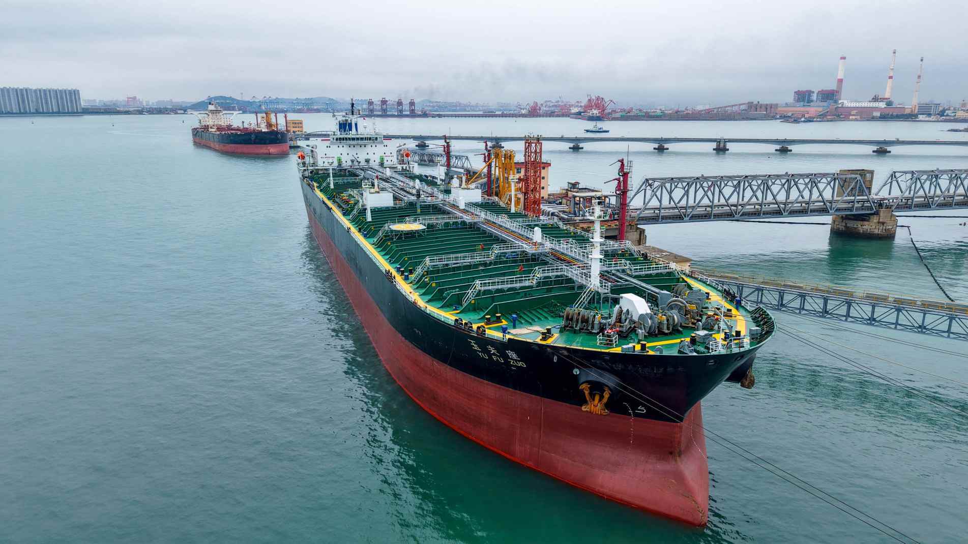 Navegação de navios petroleiros segue com restrições no Golfo Pérsico