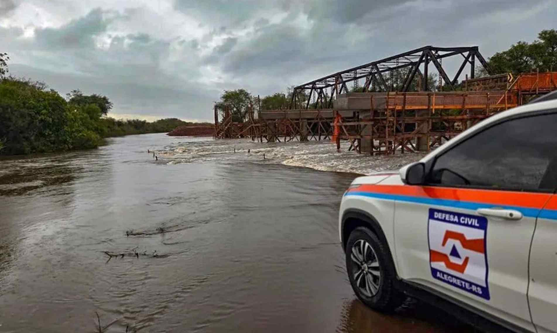 Região de Porto Alegre estava sob alerta laranja ontem