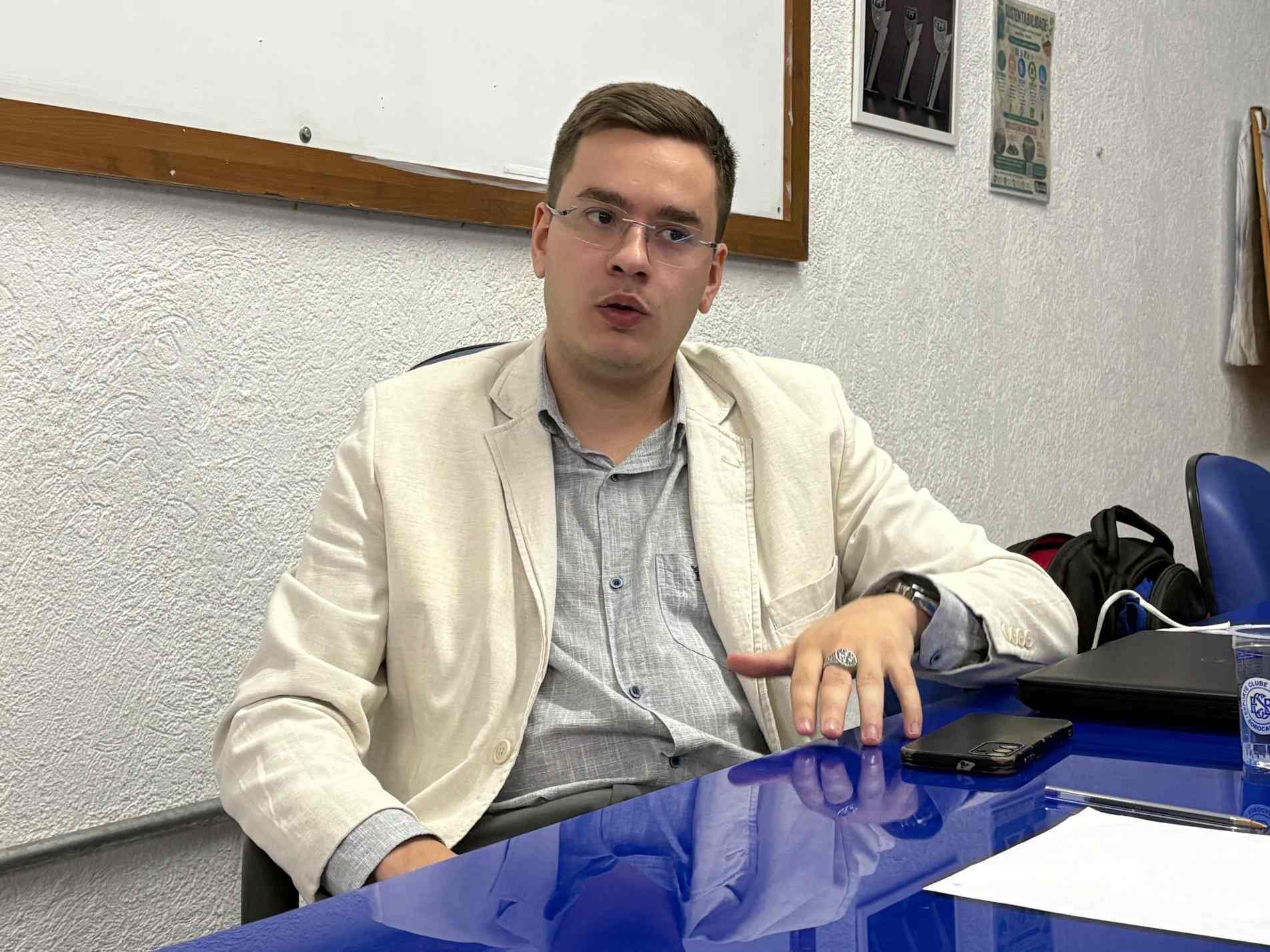 Juan Carvajal afirma que prioridade é manter acordo trabalhista e buscar
alternativas para equilibrar as finanças do clube sorocabano