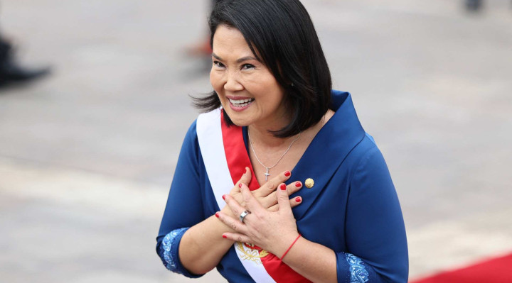 Keiko Fujimori toma posse como presidente no Peru