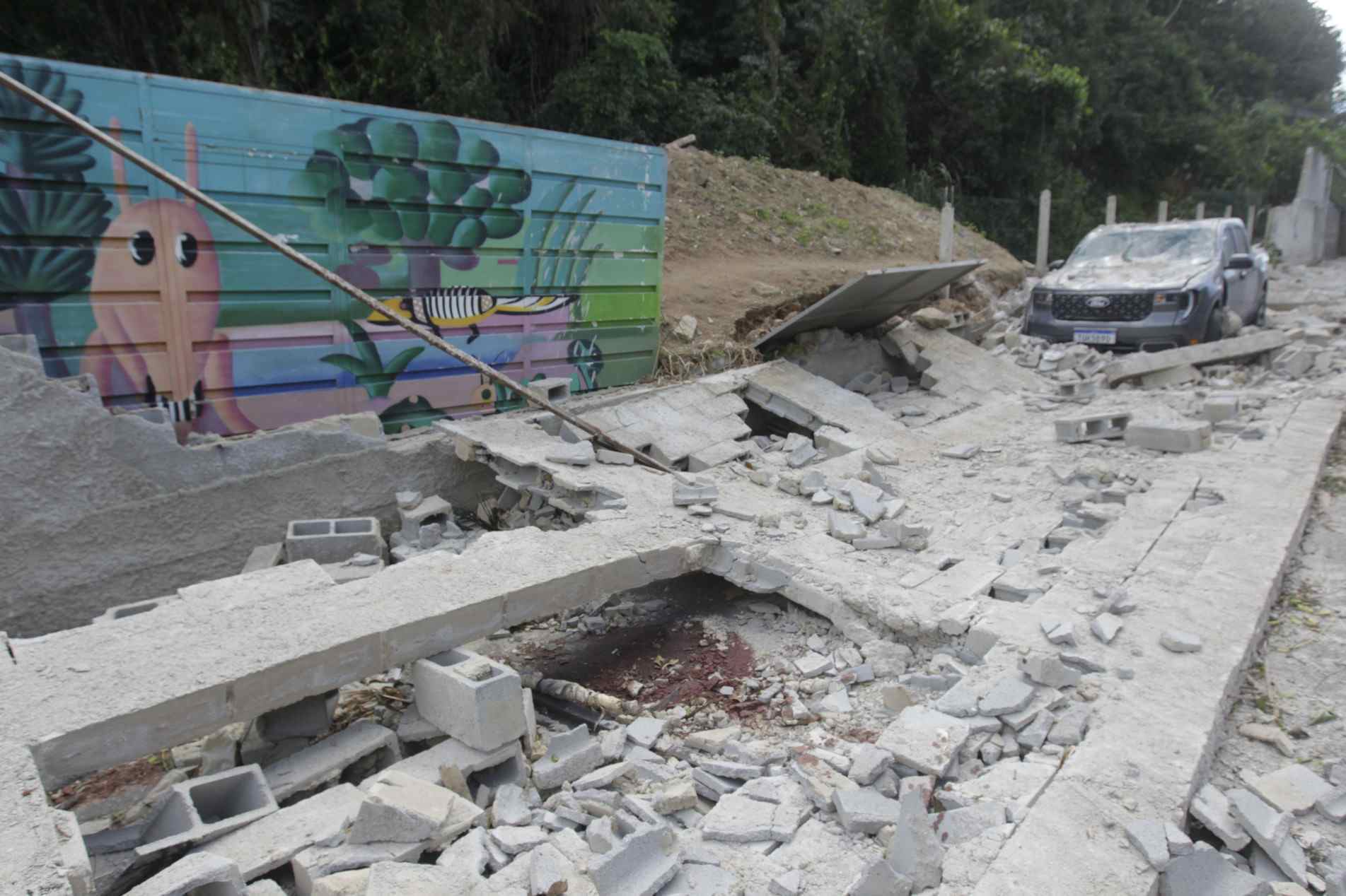 Muro caiu no Rio de Janeiro e matou ex-jogador do Botafogo