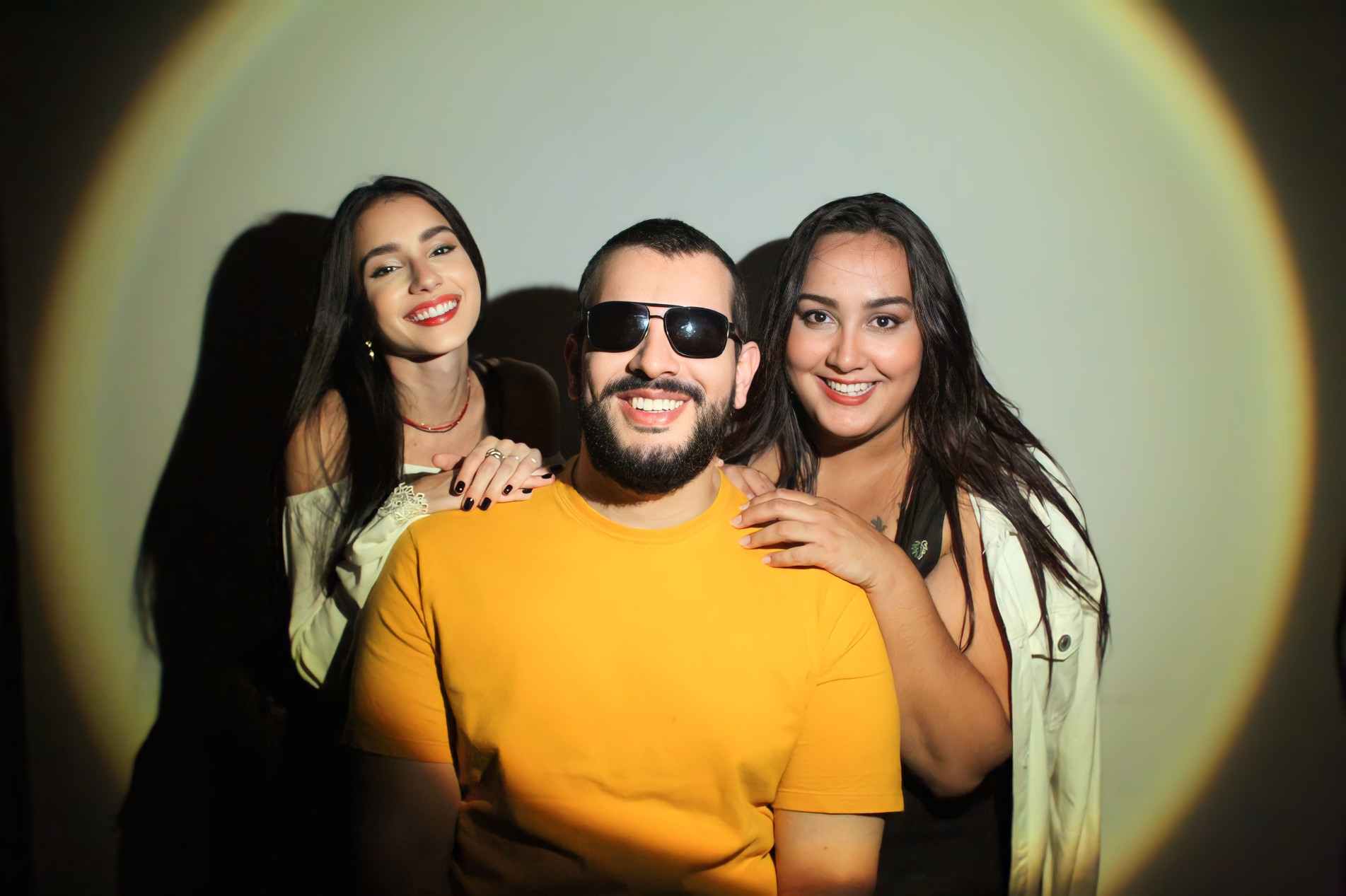 Banda MVM leva ao palco um repertório inspirado na estética e na musicalidade das décadas de 1970 e 1980