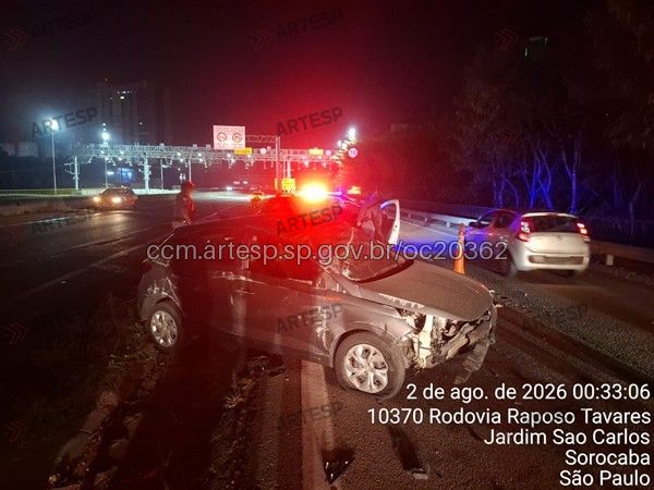 Acidente que envolveu dois carros