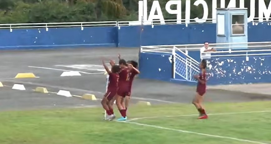 Partida também marcou o retorno do estádio à realização de jogos após mais de um mês fechado para obras de recuperação do gramado