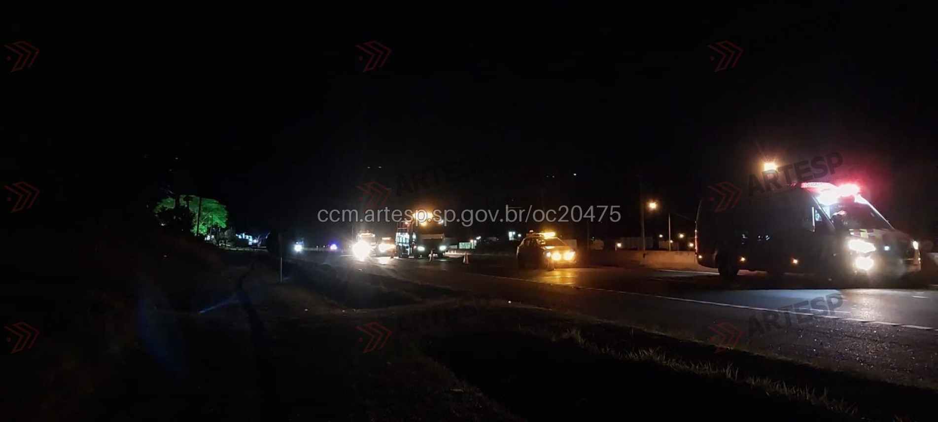 No momento da chegada das viaturas , foi localizado somente a vítima, sem sinal dos veículos atropelantes