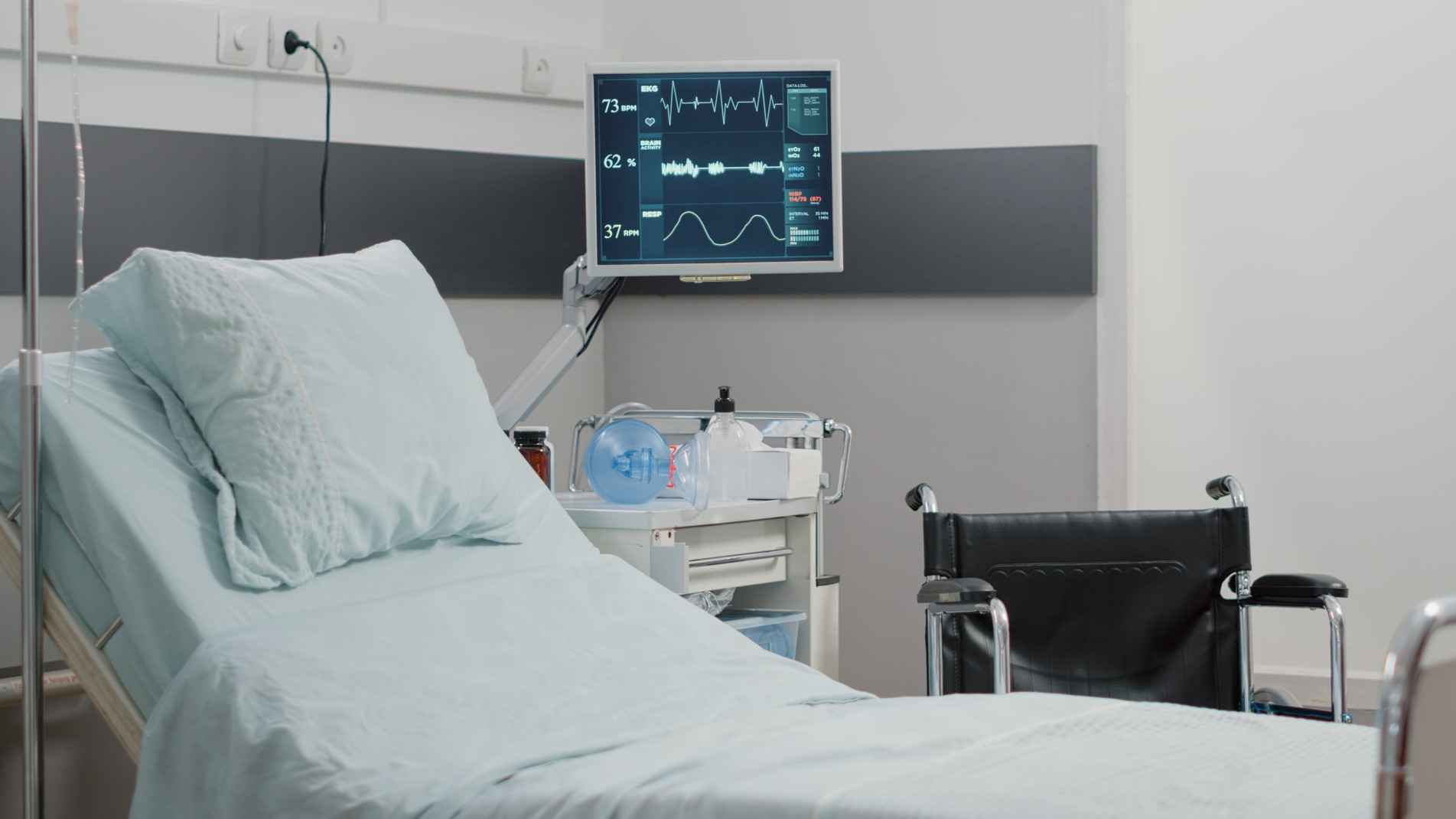 Leito hospitalar vazio
