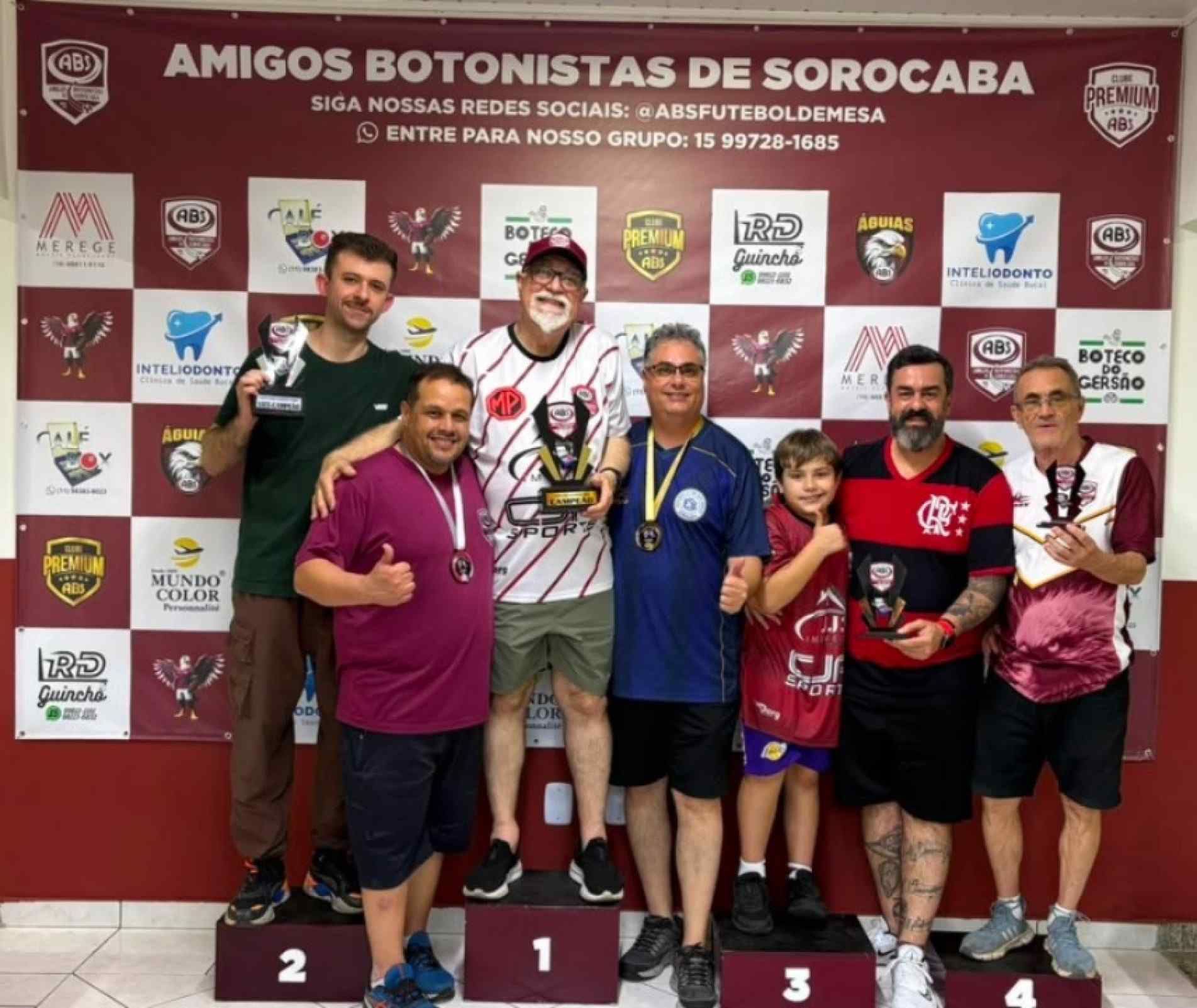 Leo, Gilson, Geraldo, Guto, Valentim Marllus e Celso: confraternização