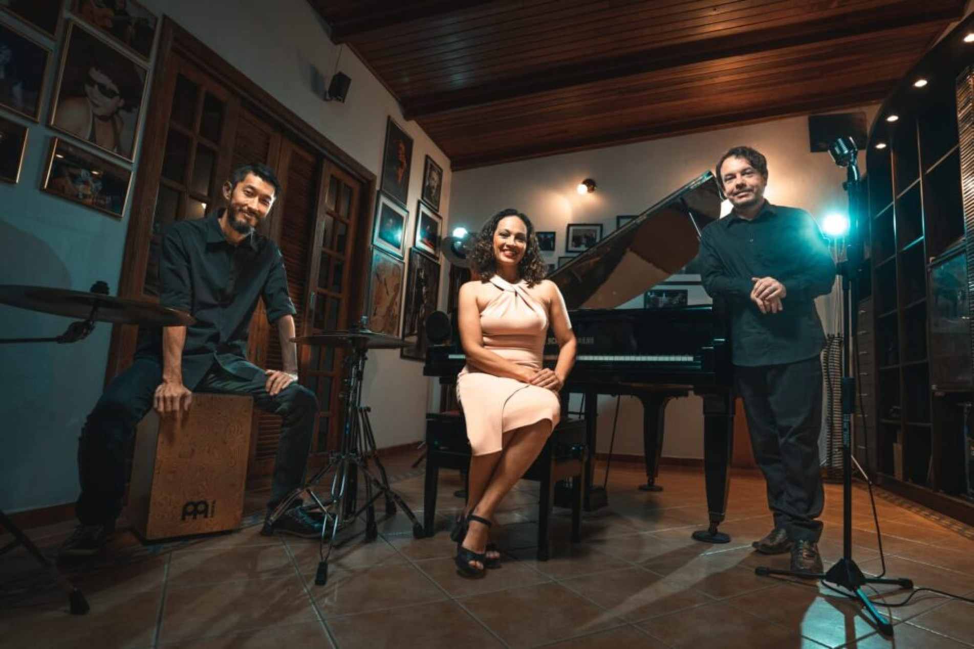 Trio Lounge 3 se apresenta hoje na Sala Fundec; grupo toca jazz, MPB e pop