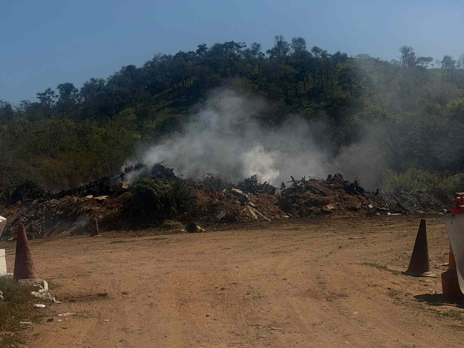 Focos de incêndio neste domingo (23)