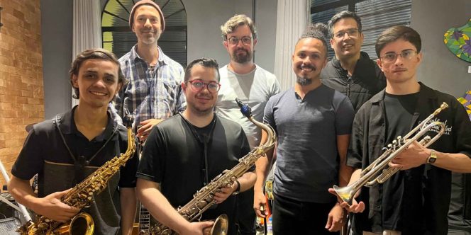 Hoje (26), quem sobe ao palco é o Standard Jazz Combo, grupo anfitrião do projeto